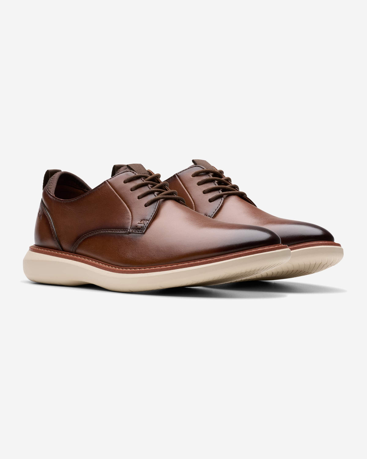 Clarks Brantin Plain (Wide Fit)