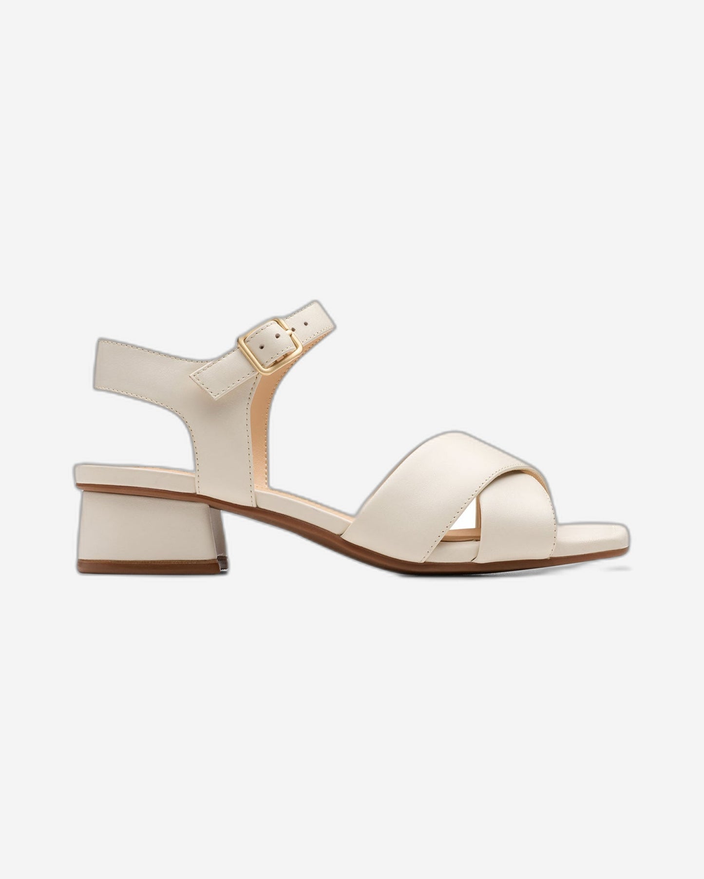 Clarks Serina 35 Cross (Wide Fit)