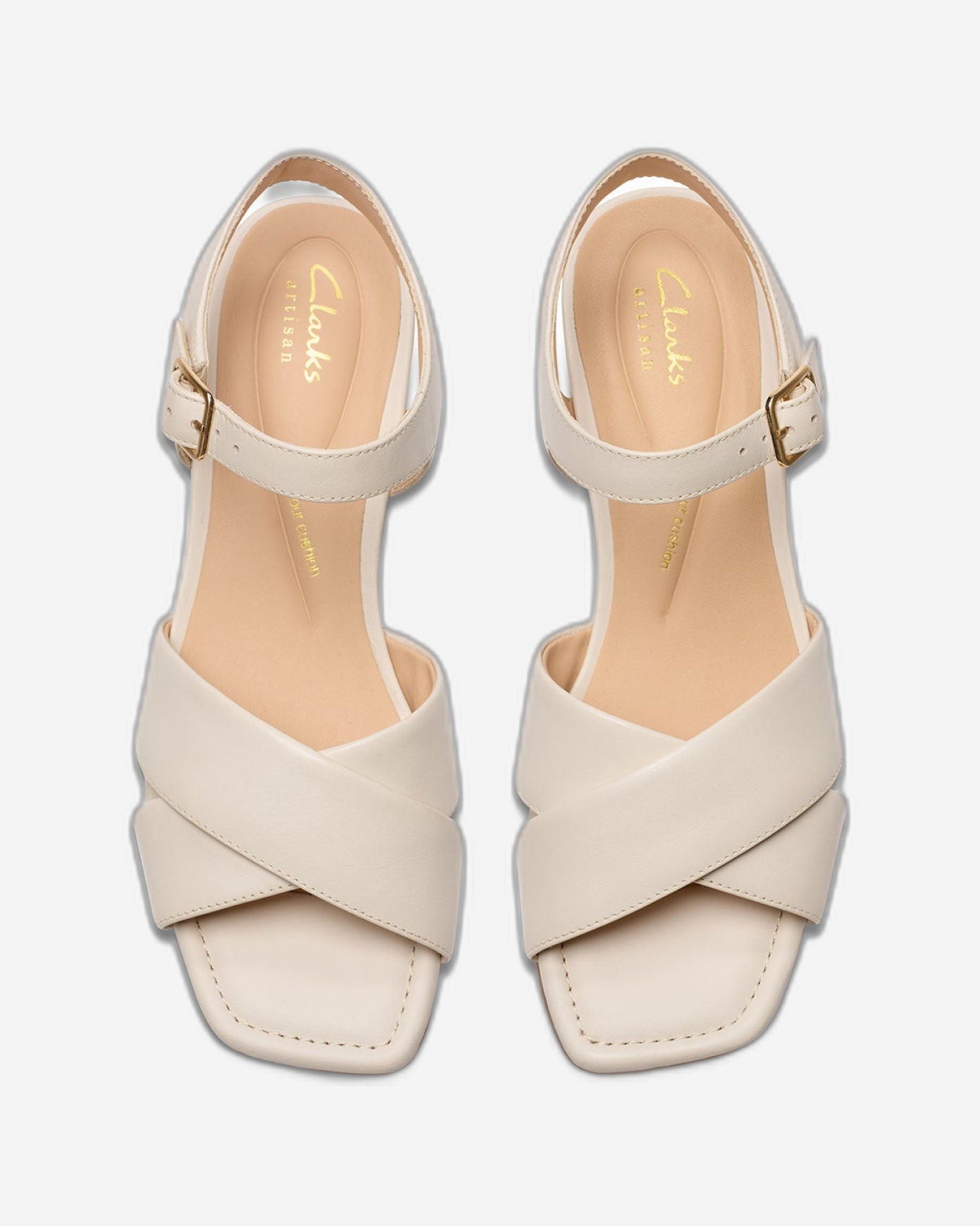 Clarks Serina 35 Cross (Wide Fit)