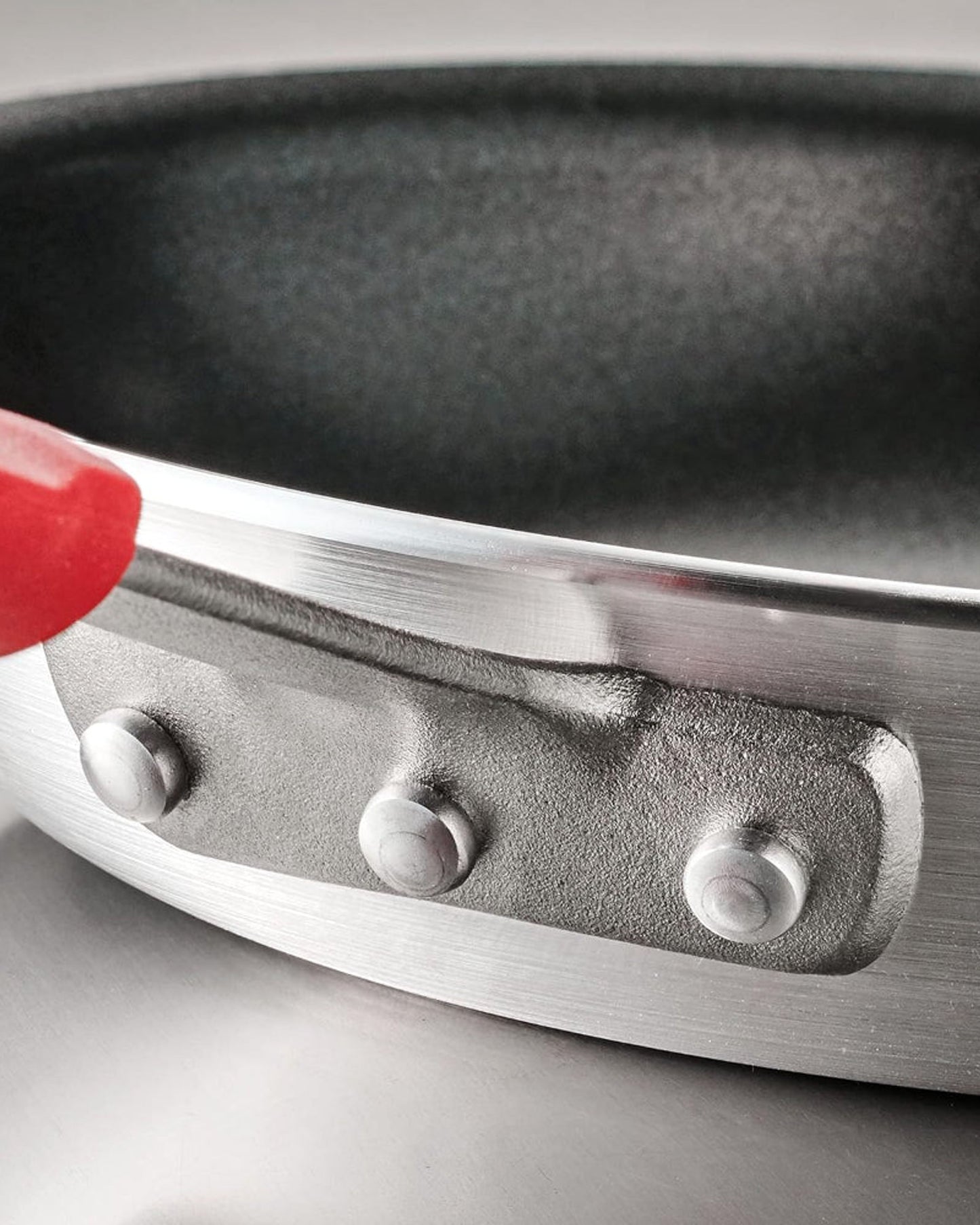 Tramontina Brazil  Professional 36cm Aluminum Frying Pan with Interior Starflon Premium PFOA Free Nonstick Coating and Brushed Exterior Finish