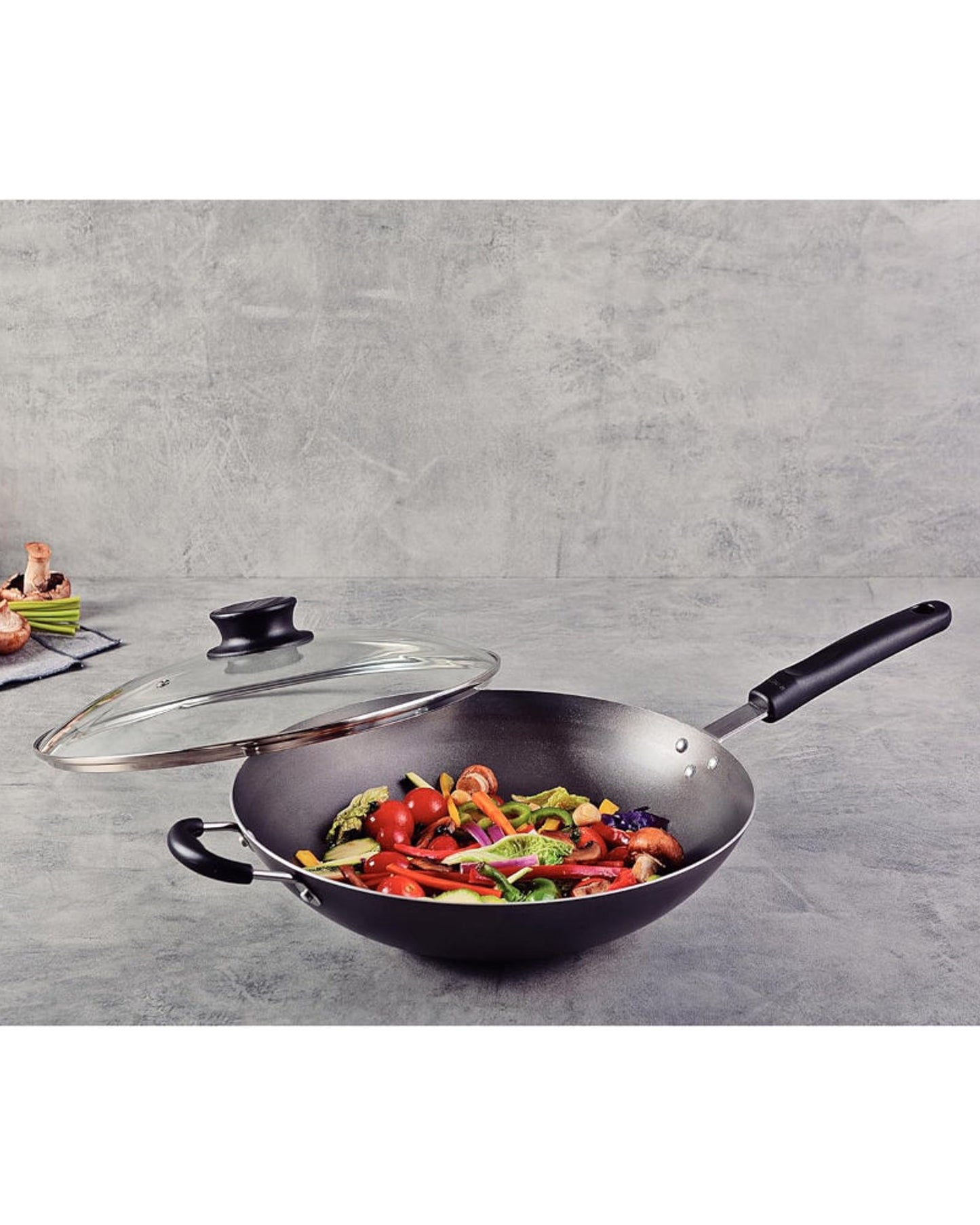 Tramontina Brazil  Loreto 32cm 4.4L Graphite Aluminum Wok Pan with Interior Starflon Max Nonstick Coating