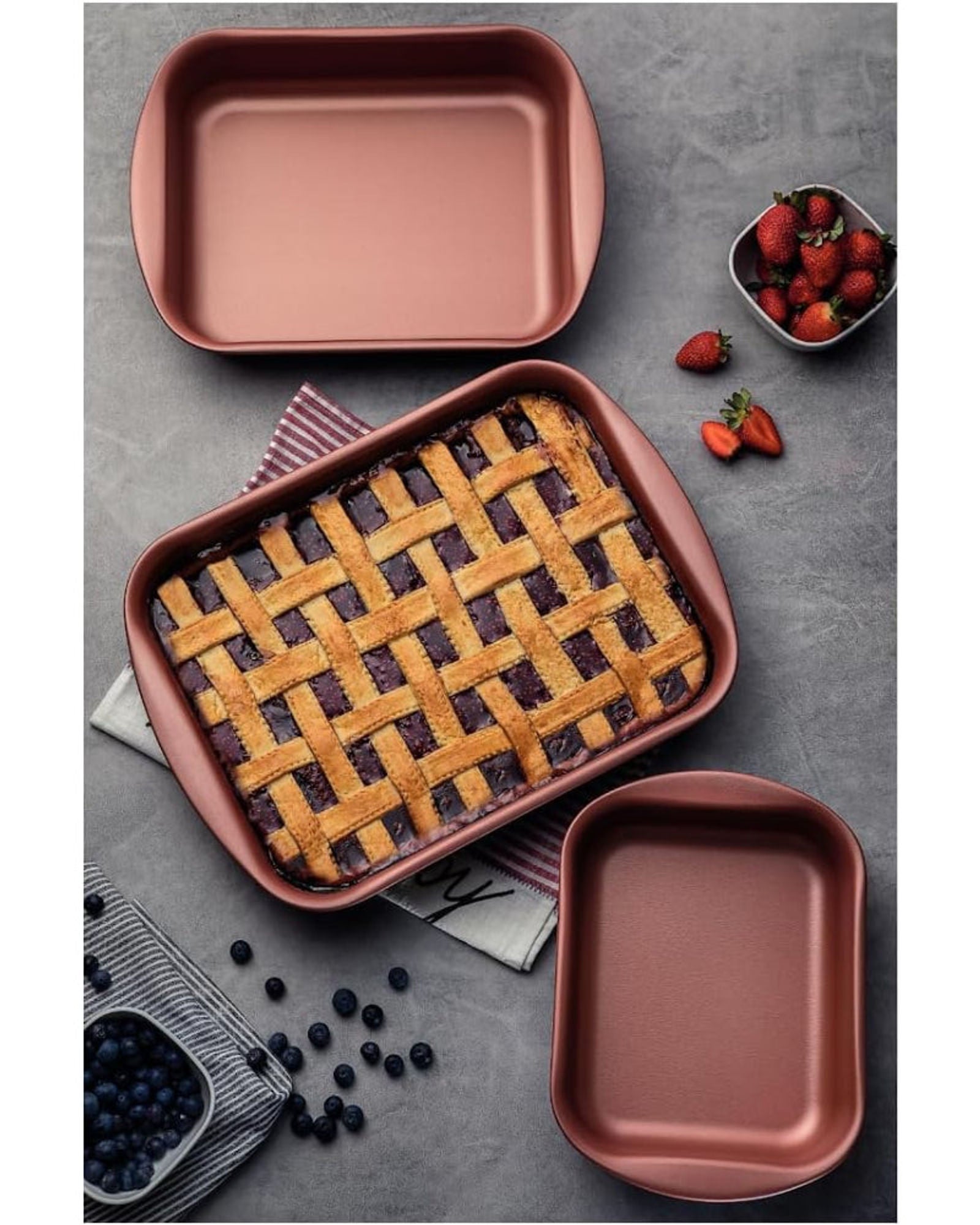 Tramontina Brazil  Vermont 3 Pieces Graphite Aluminum Roasting Pan Set with Copper Interior Starflon Max PFOA Free Nonstick Coating