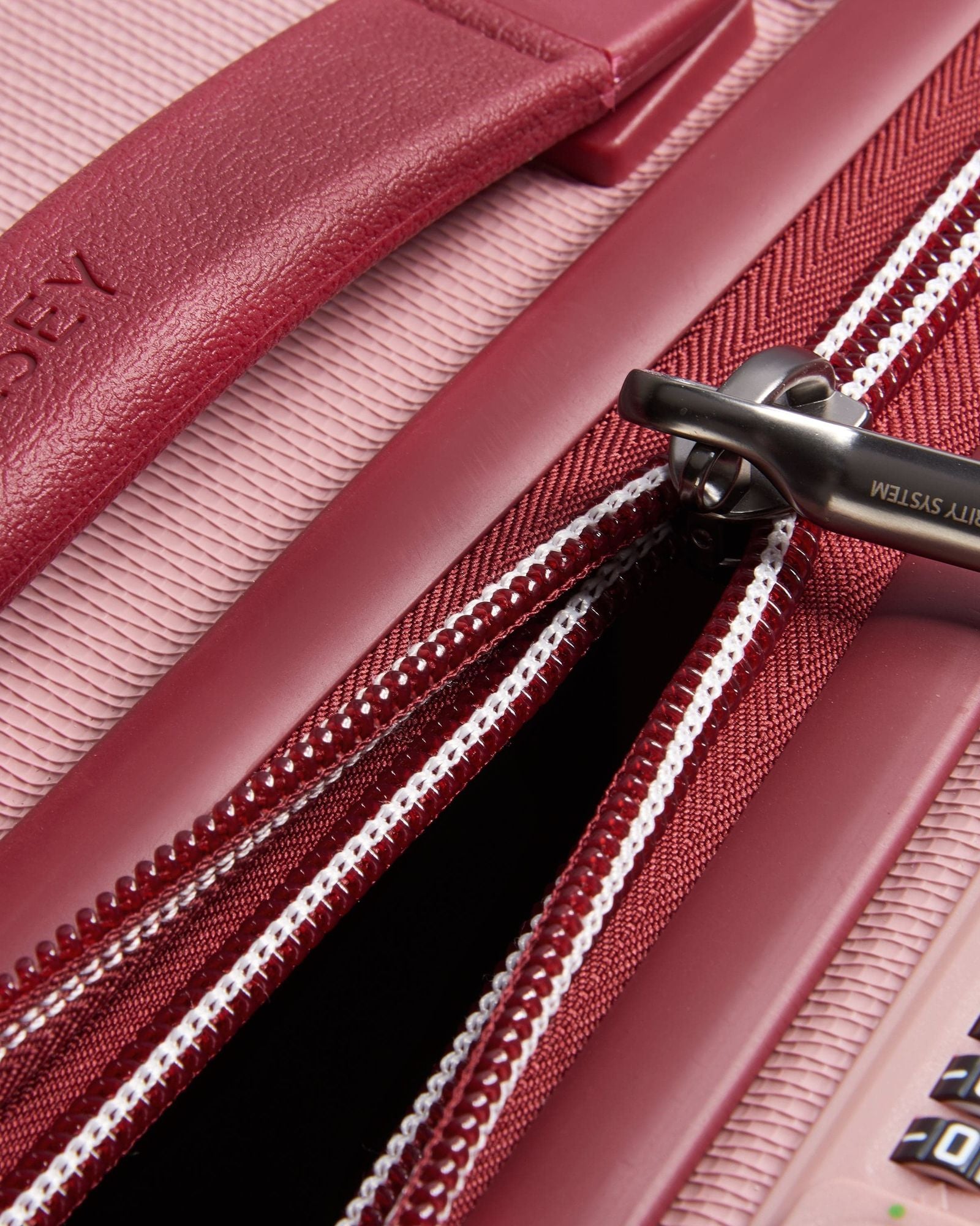 Delsey Paris Chatelet Air 2.0