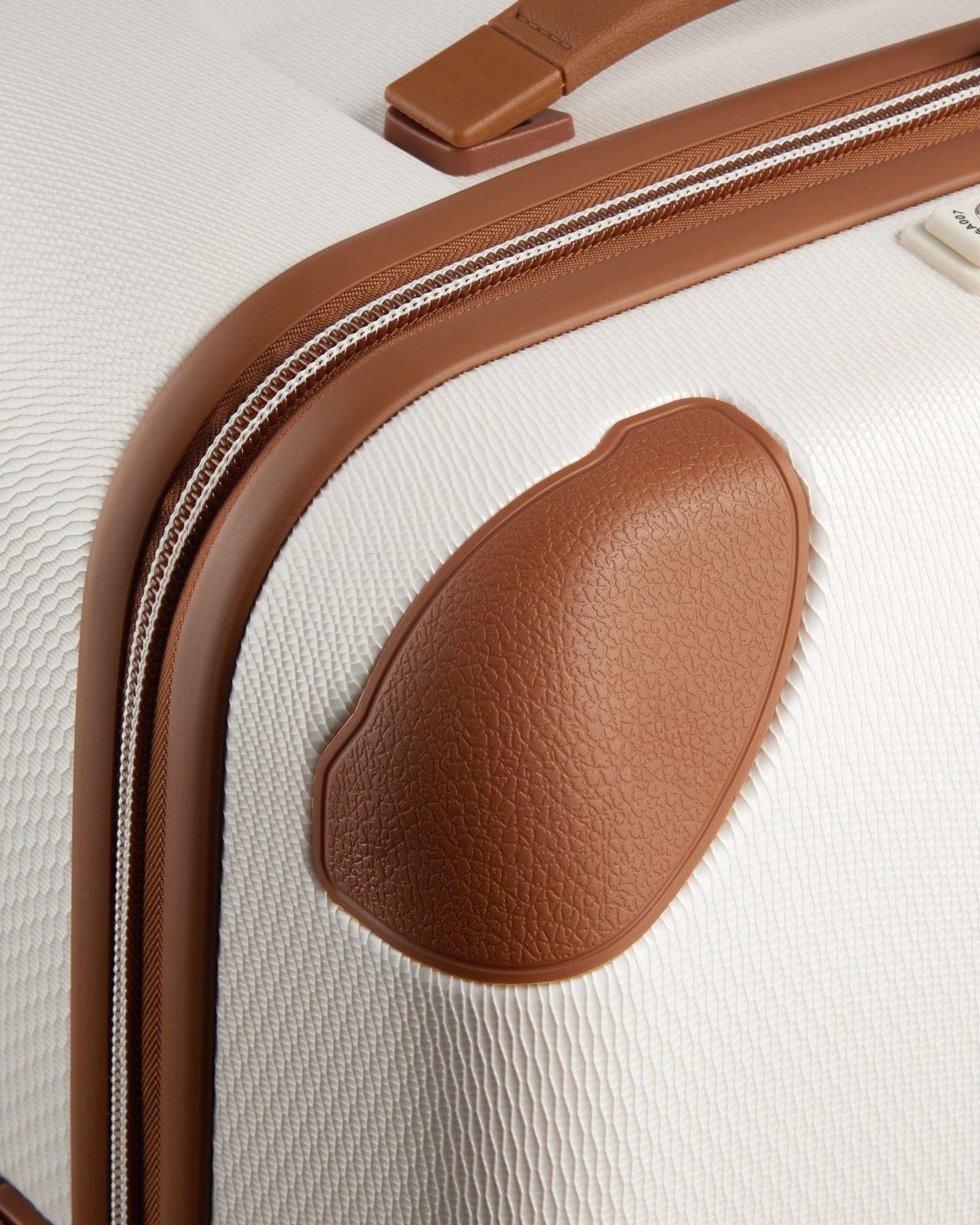 Delsey Paris Chatelet Air 2.0