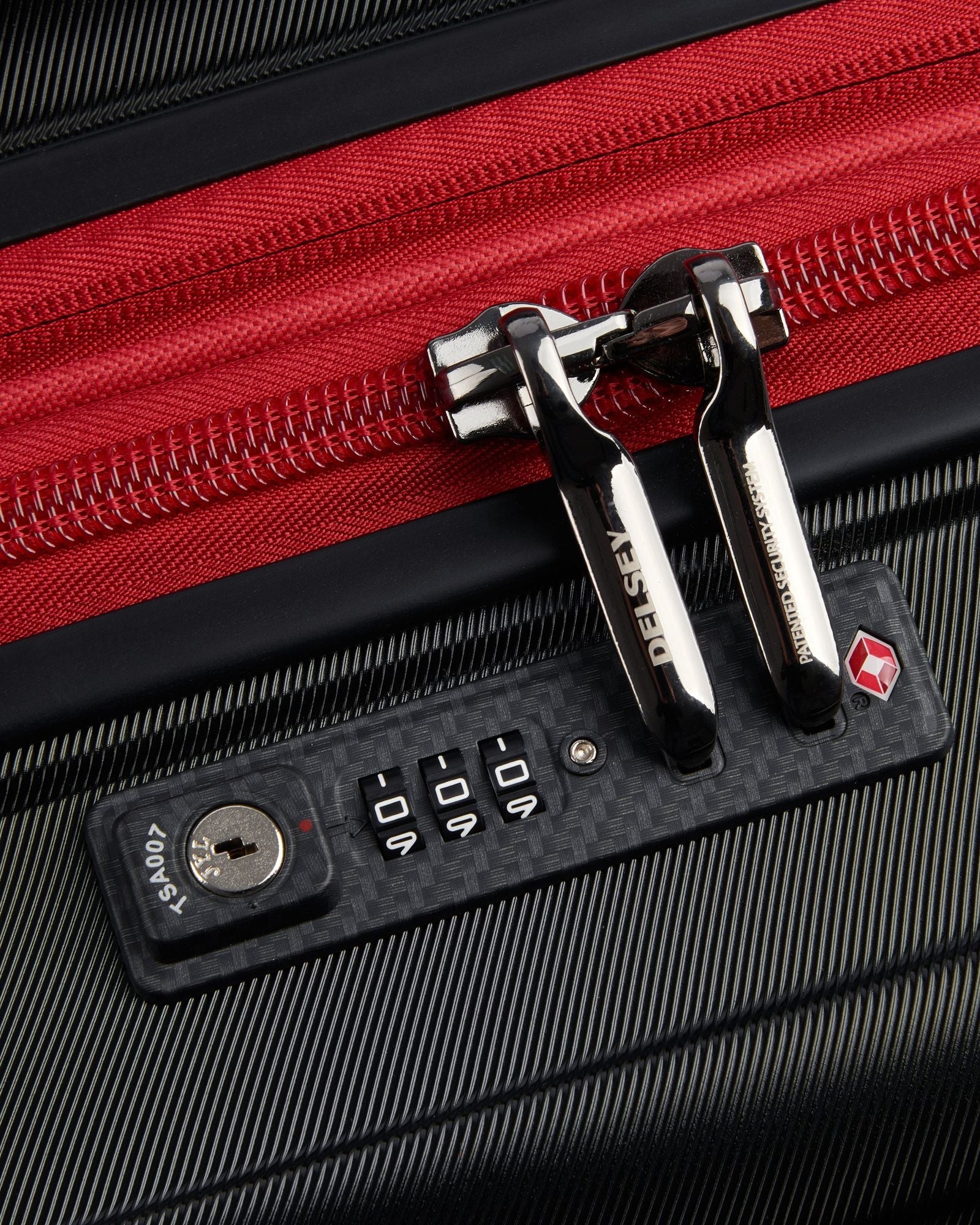 Delsey Paris Shadow 5.0 Alfa Romeo F1 Collection