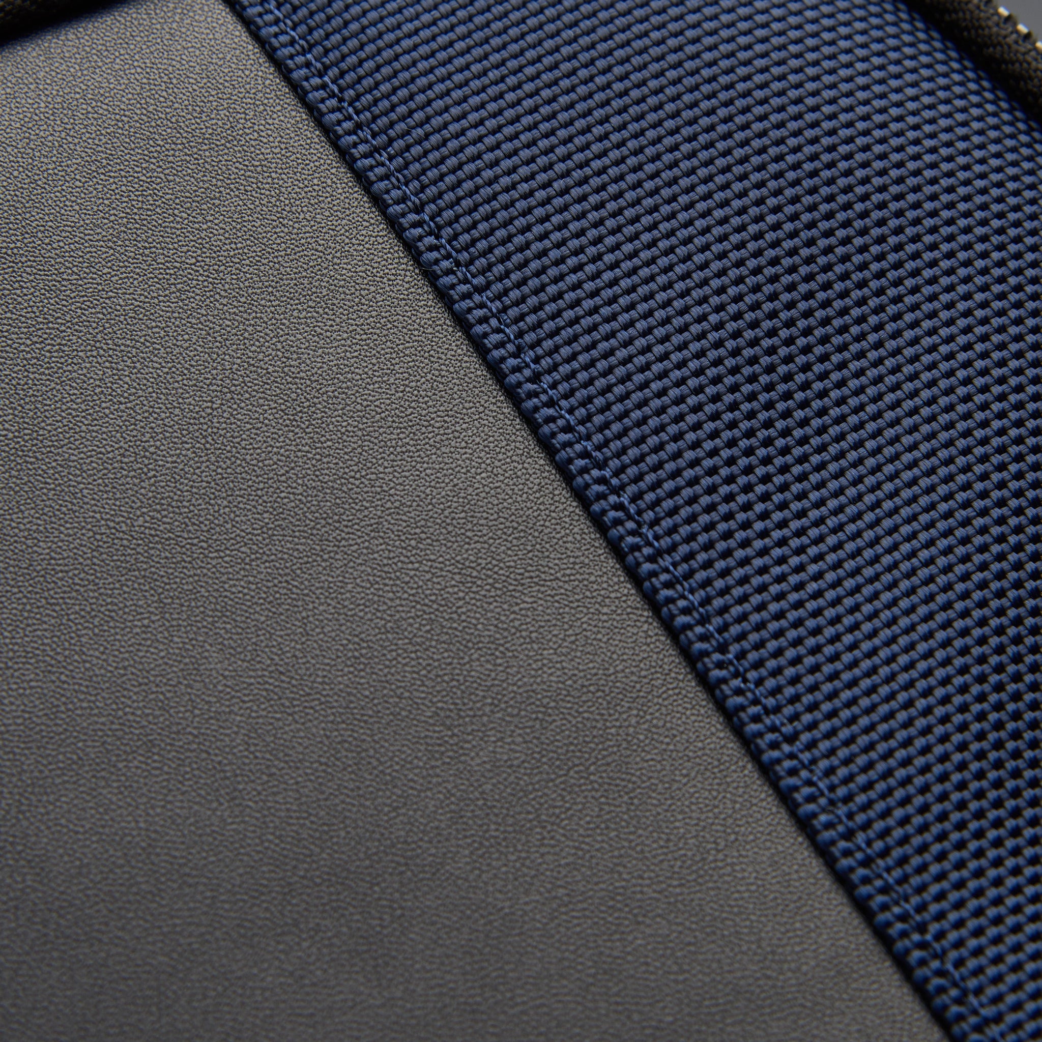 Delsey Paris Wagram 1 Comparment Satchel Briefcase 15.6 inch