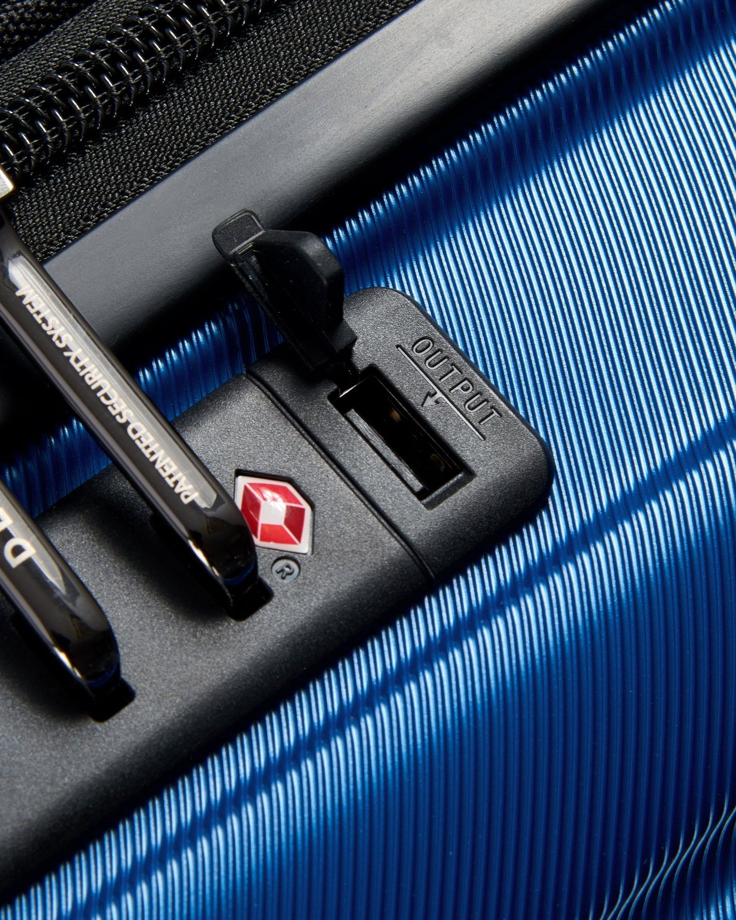 Delsey Paris Shadow 5.0 Business Soft Cabin