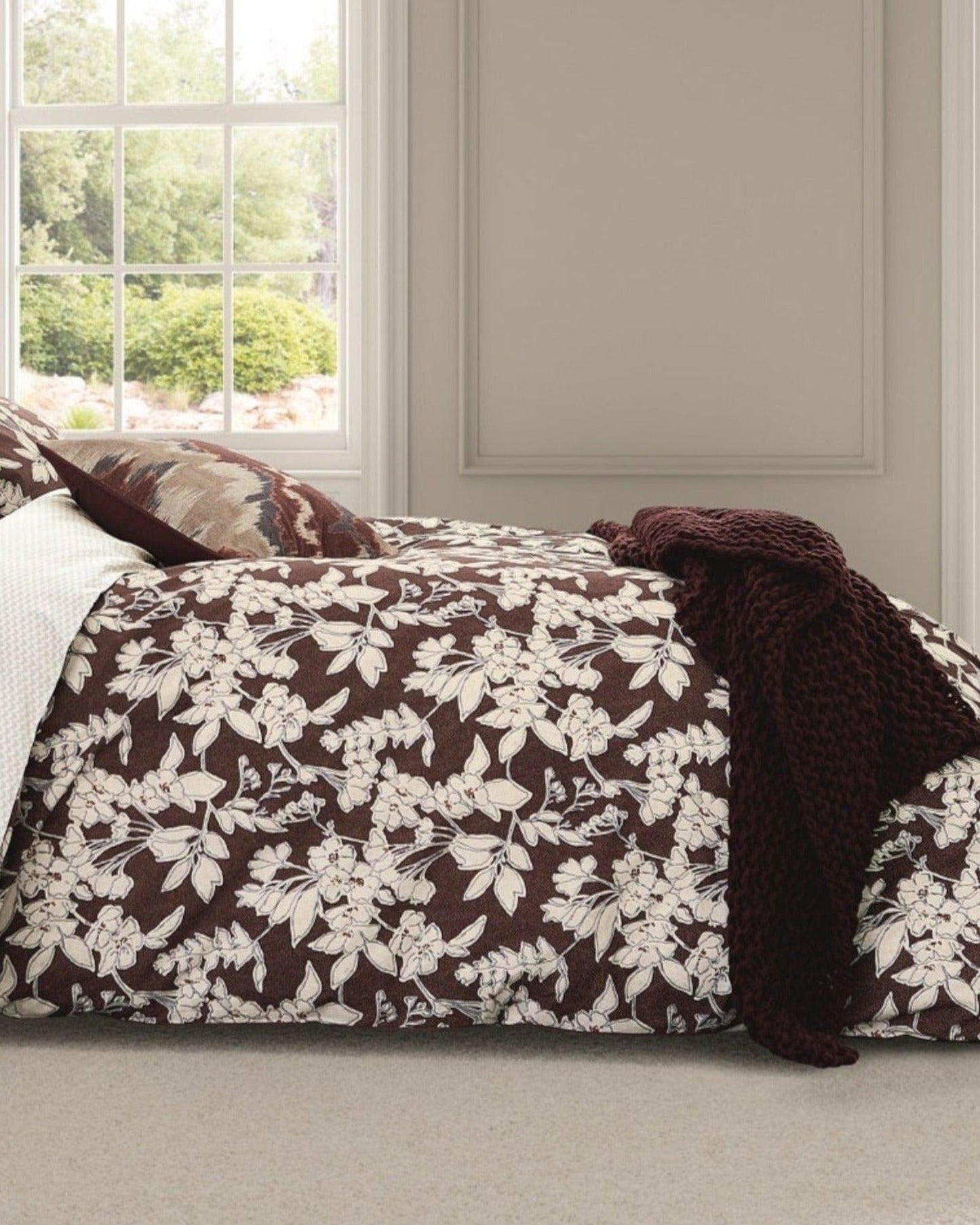 Bedeck of Belfast "Aris" Duvet Cover and Oxford Pillowcase in Burgundy