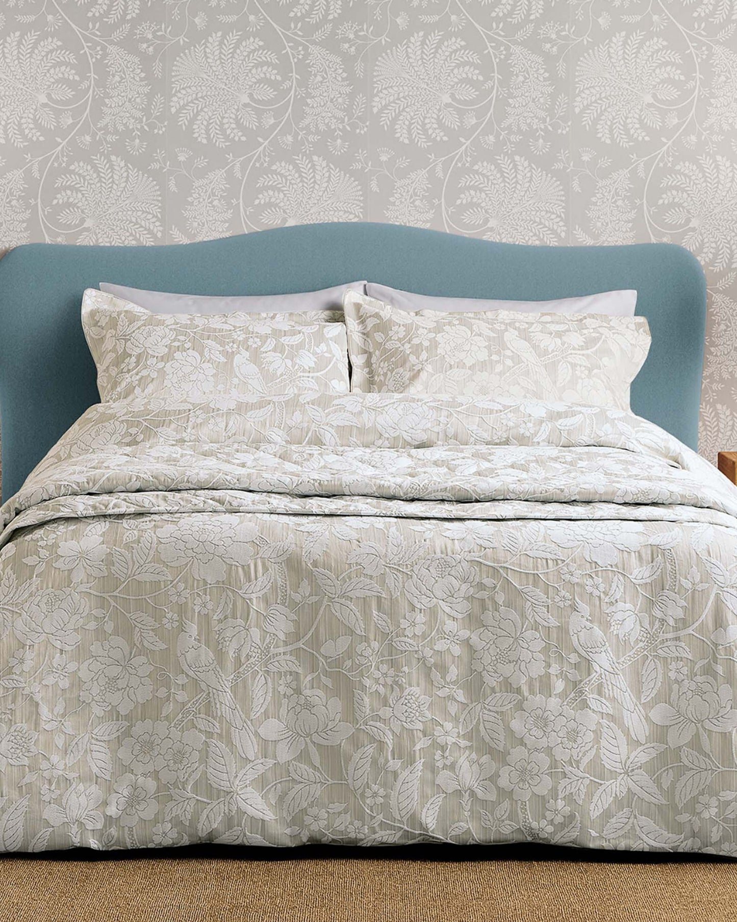 Sanderson "Pyramus" Duvet Cover Set in Linen