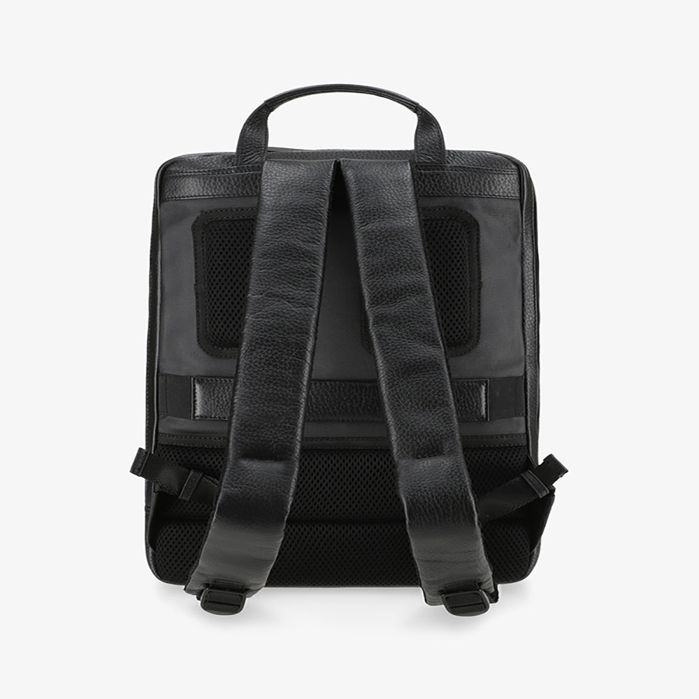 Jost Stockholm Daypack Leather Backpack
