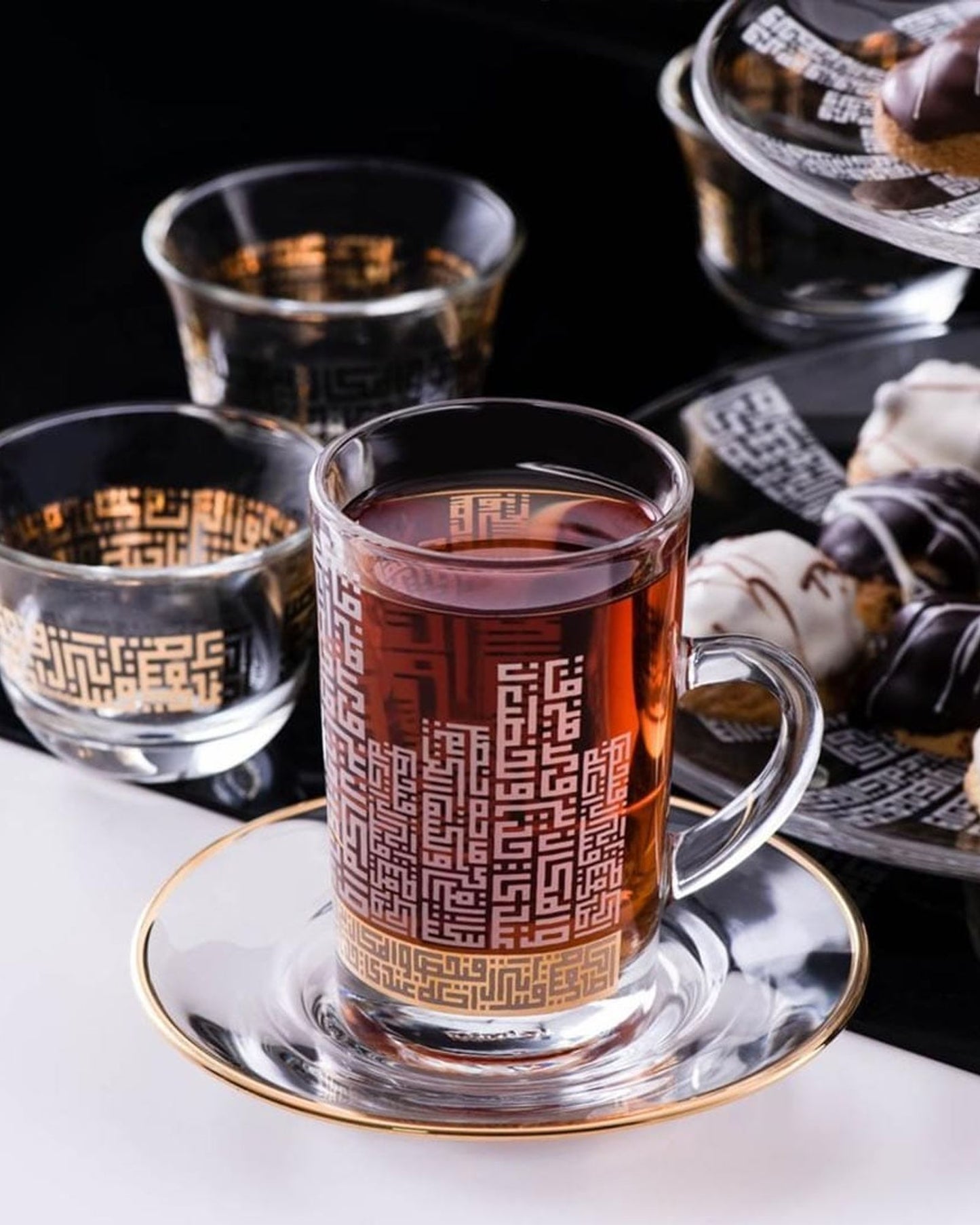 Dimlaj Abraj Tea Cups & Saucers 6Pc Gold