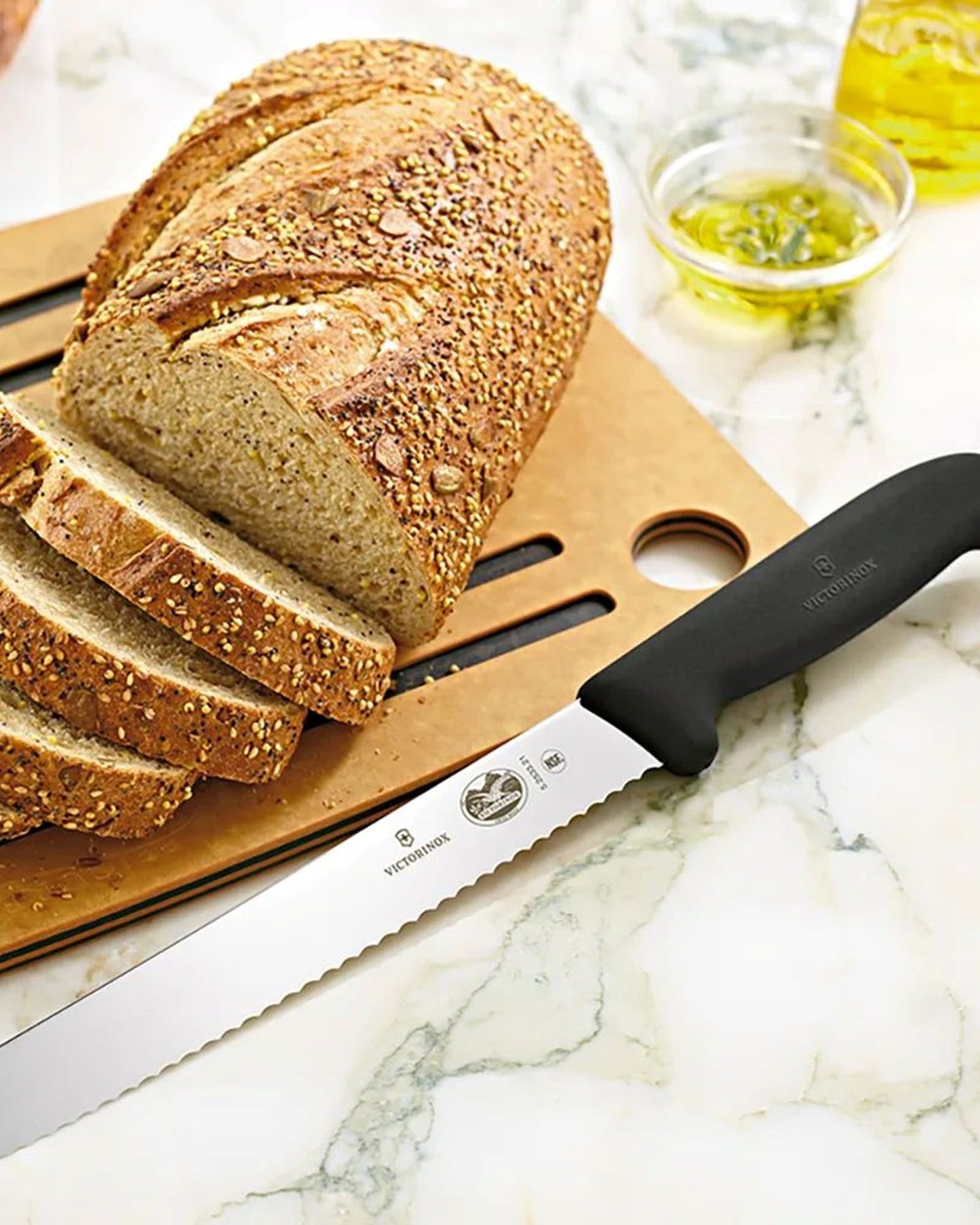 Victorinox Fibrox Bread Knife 21cm Black