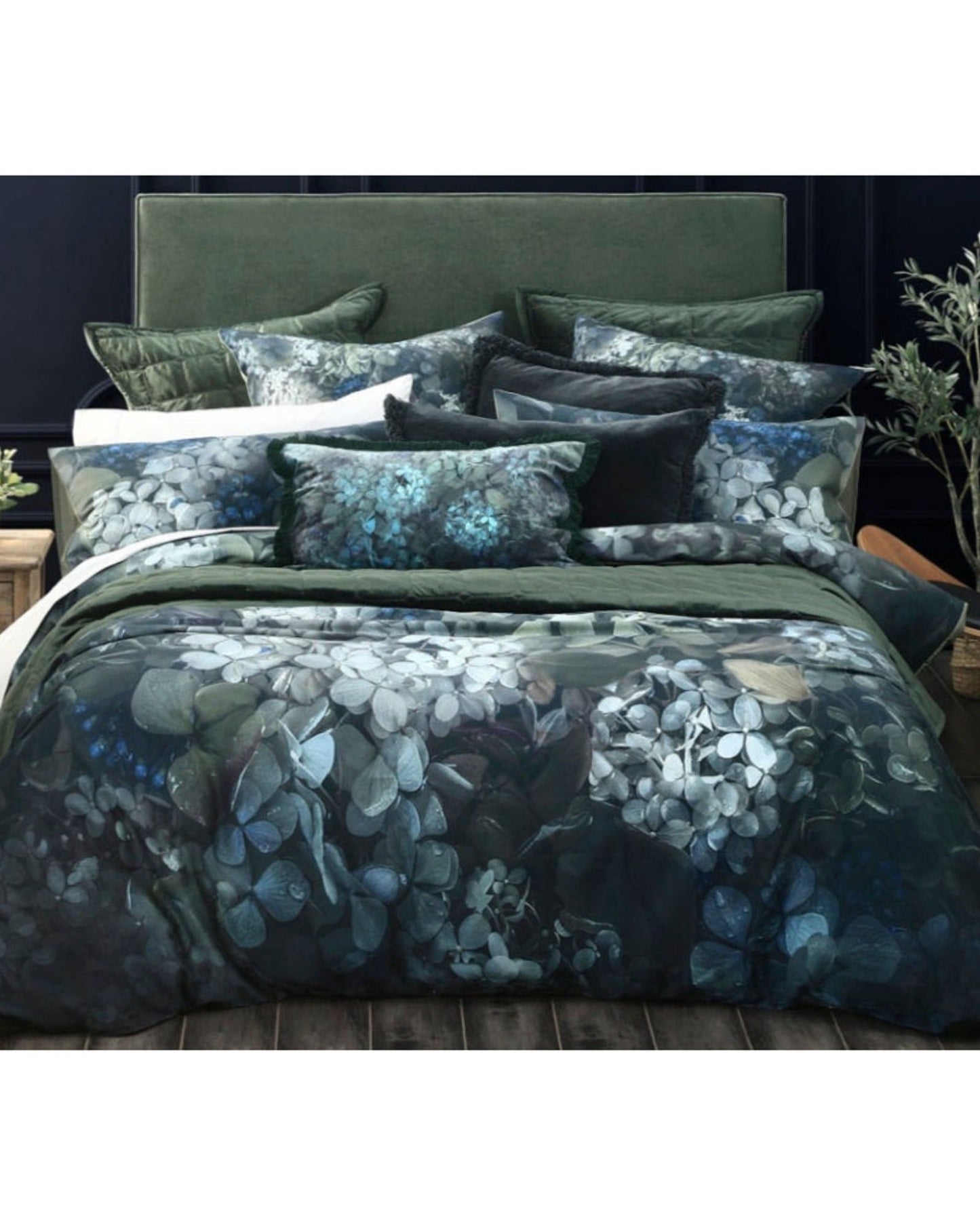 MM Linen "Eisa" Super King Duvet Size 260x220 + 50x75 (2) cm
