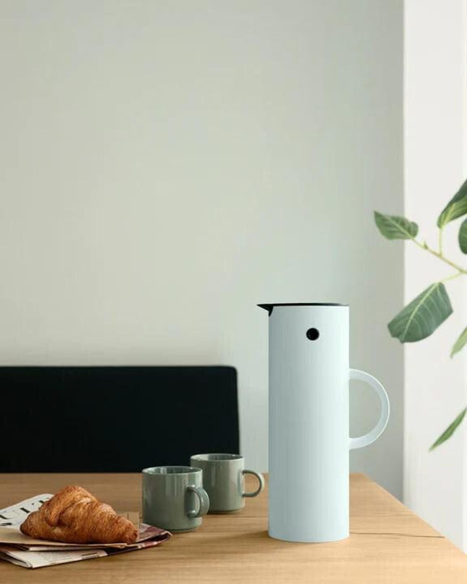 Stelton EM77 vacuum jug 1 L soft ice blue 995-2