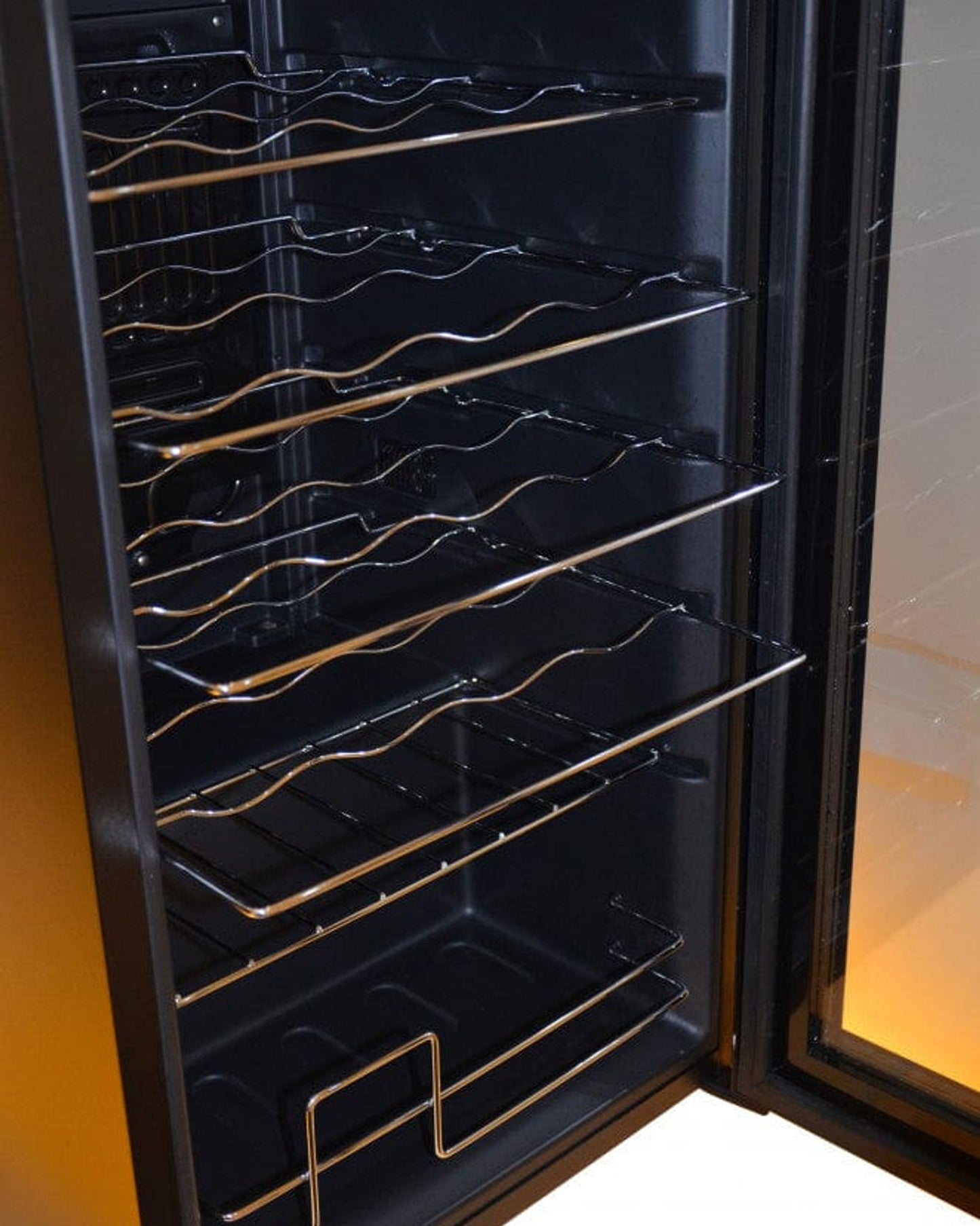 Kenwood 24-Bottle Beverage Cooler