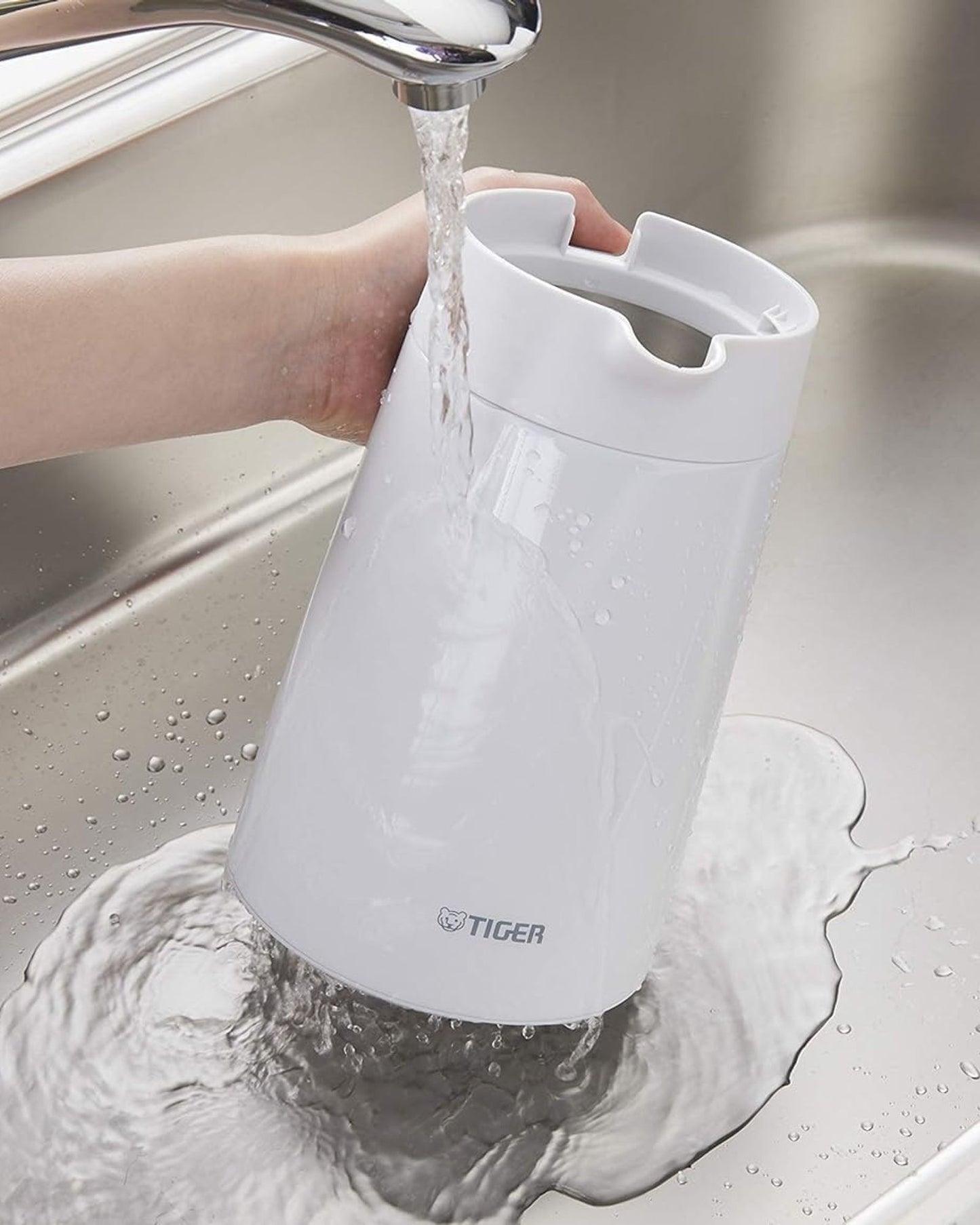 Tiger Stainless Steel Handy Vacuum Jug, 1.6 Liter, PWO-A160W