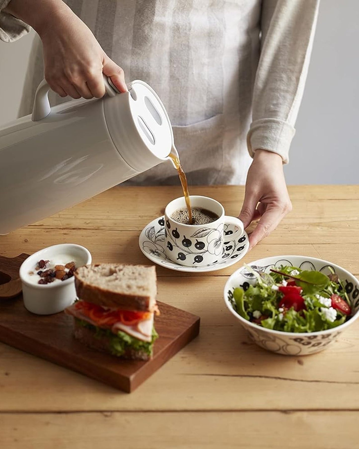 Tiger Stainless Steel Handy Vacuum Jug, 1.6 Liter, PWO-A160W