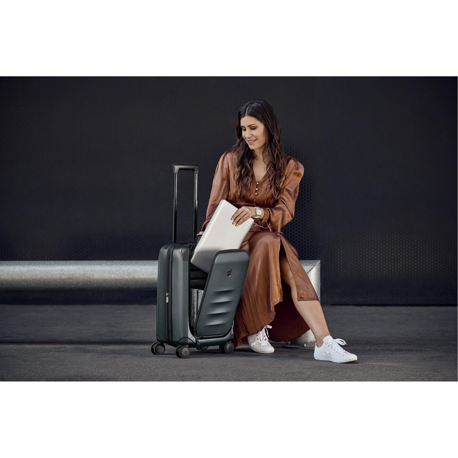 Victorinox Spectra 3.0 Expandable Hardcase Luggage Trolley