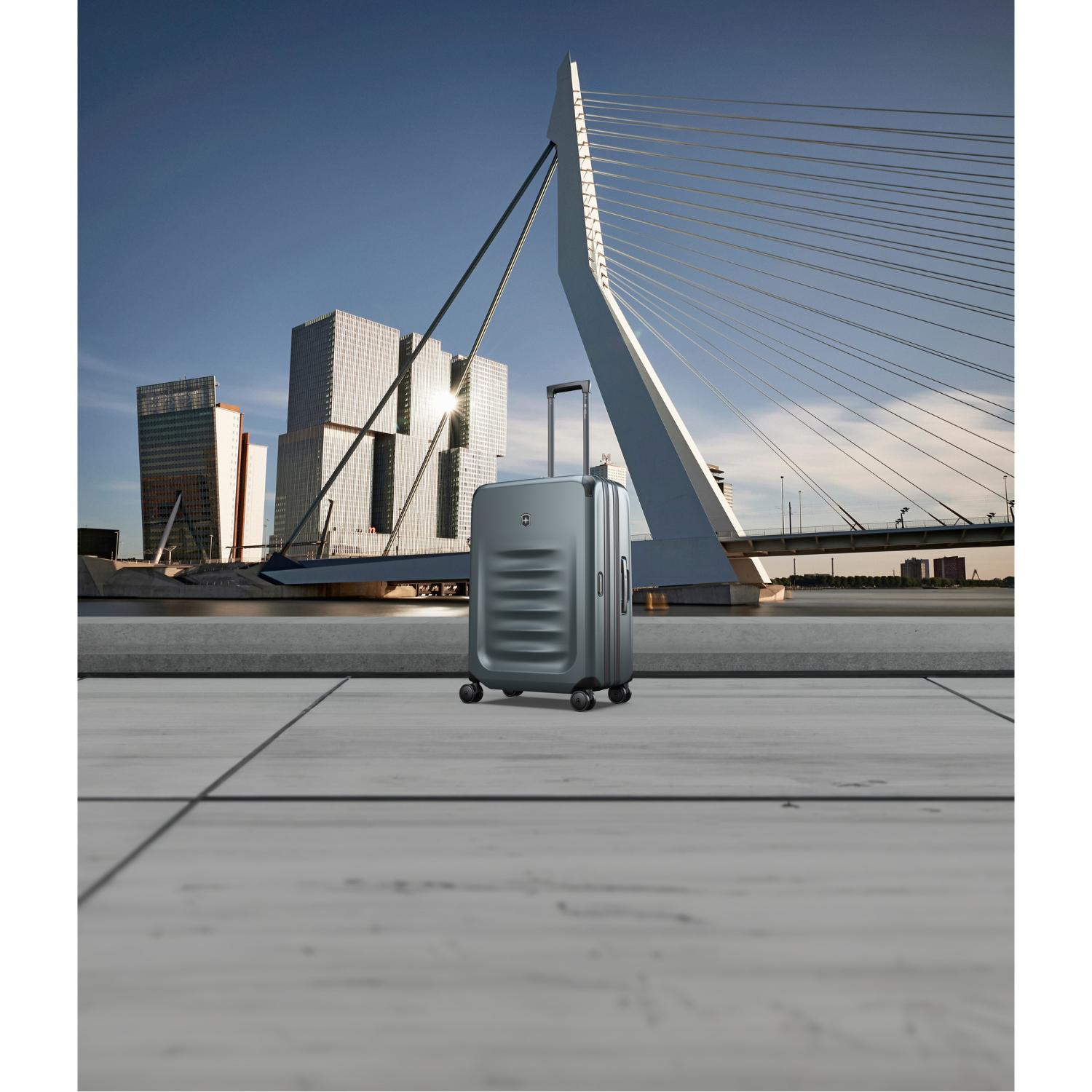 Victorinox Spectra 3.0 Expandable Hardcase Luggage Trolley