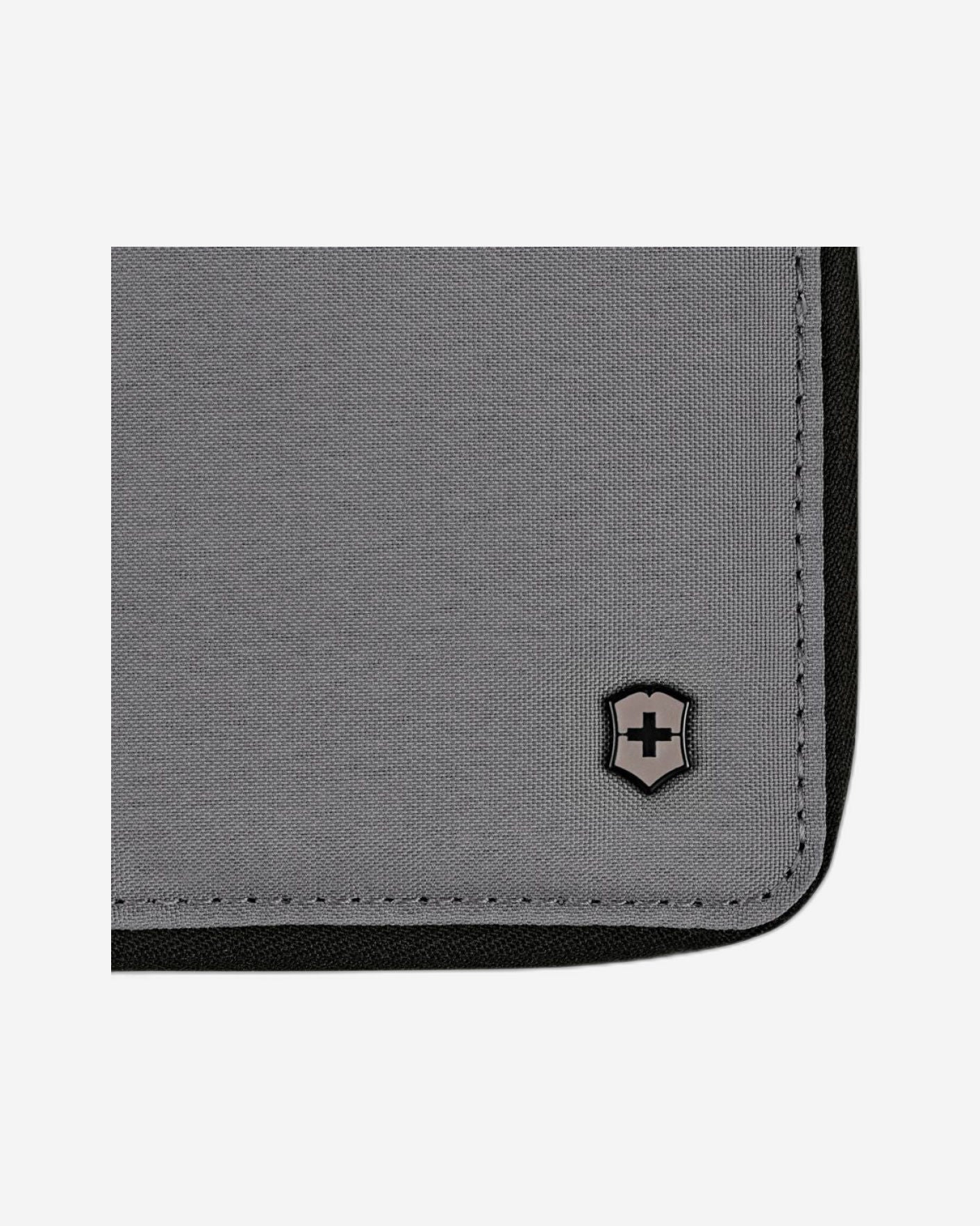 Victorinox Travel Essentials Zip-Around Wallet