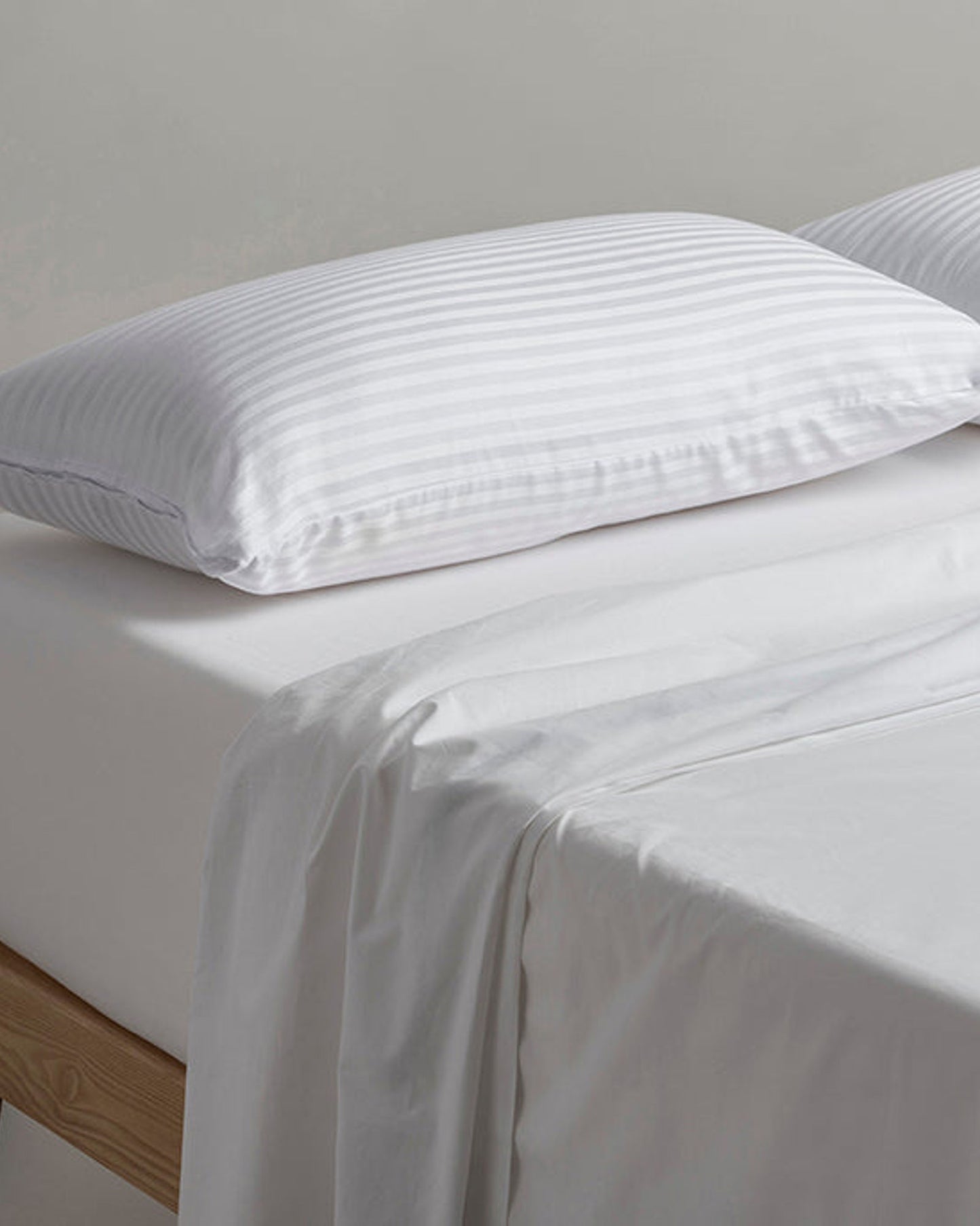 Velfont "Bambluxe" Pillow