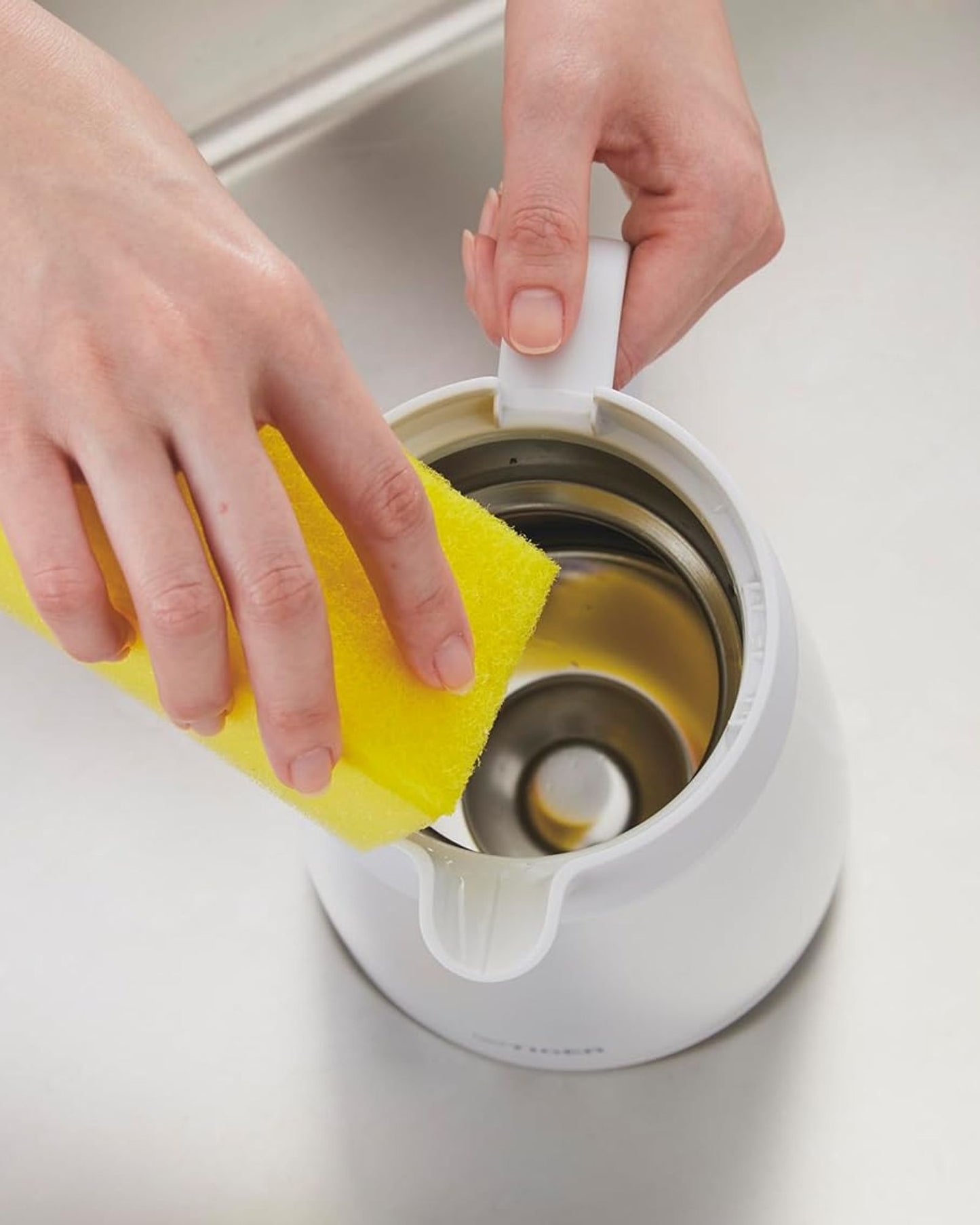 Tiger Stainless Steel Handy Vacuum Jug 1.2 Liter, PWO-A120W