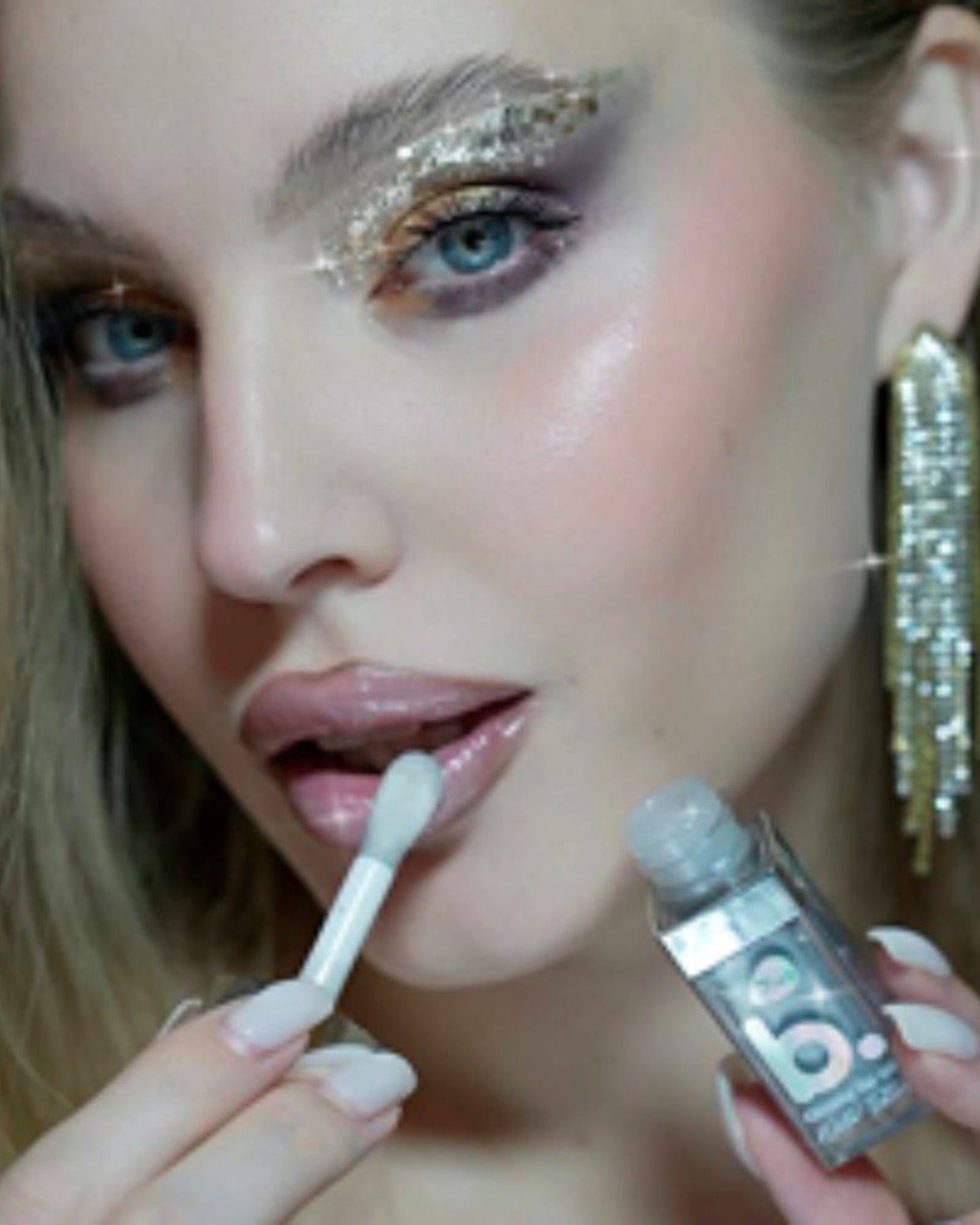 7DAYS B.COLOUR Glossy Lip Oil Winter Edition