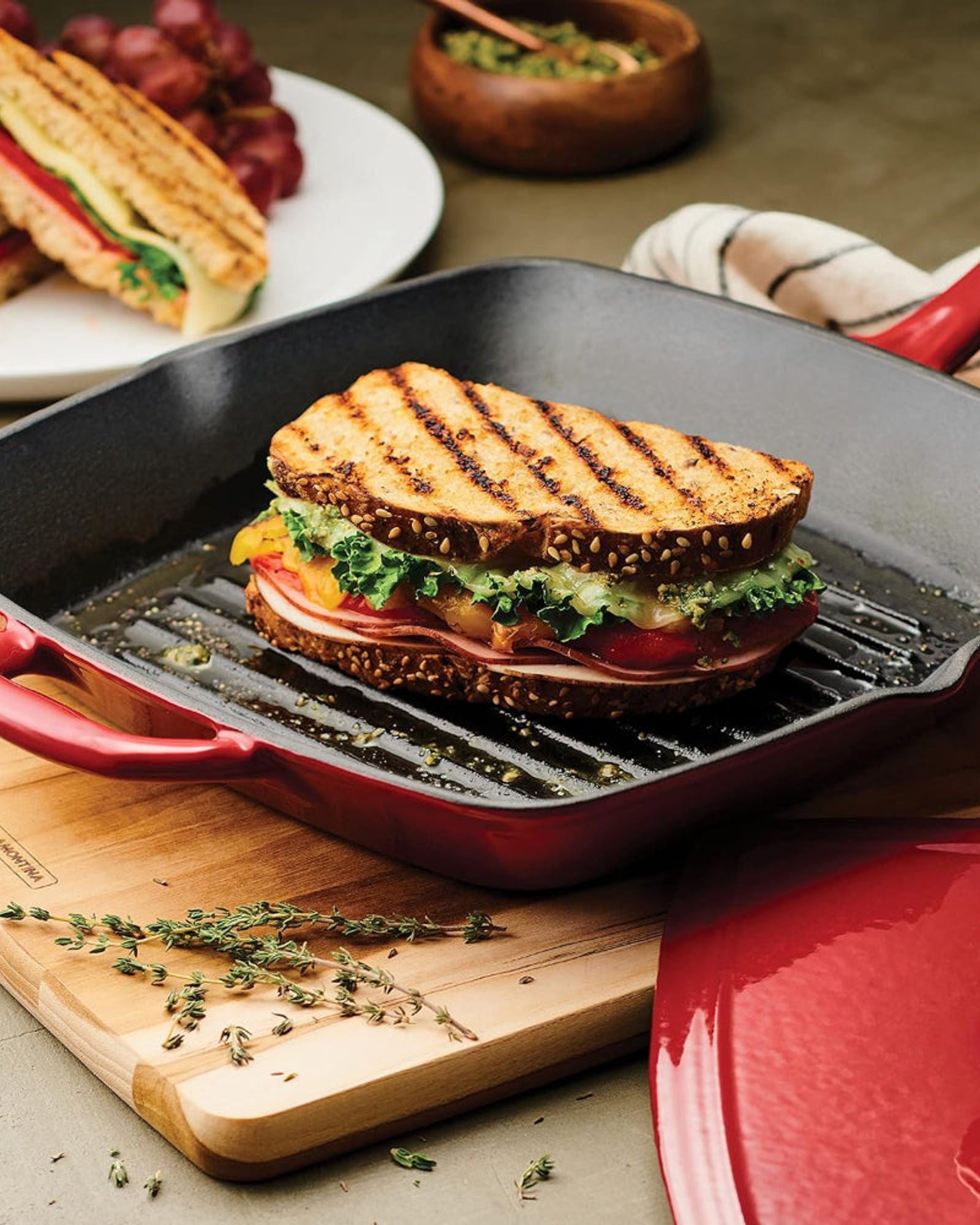 Tramontina Brazil  Series 1000 11 Inches Red Enameled Cast Iron Grill with Press