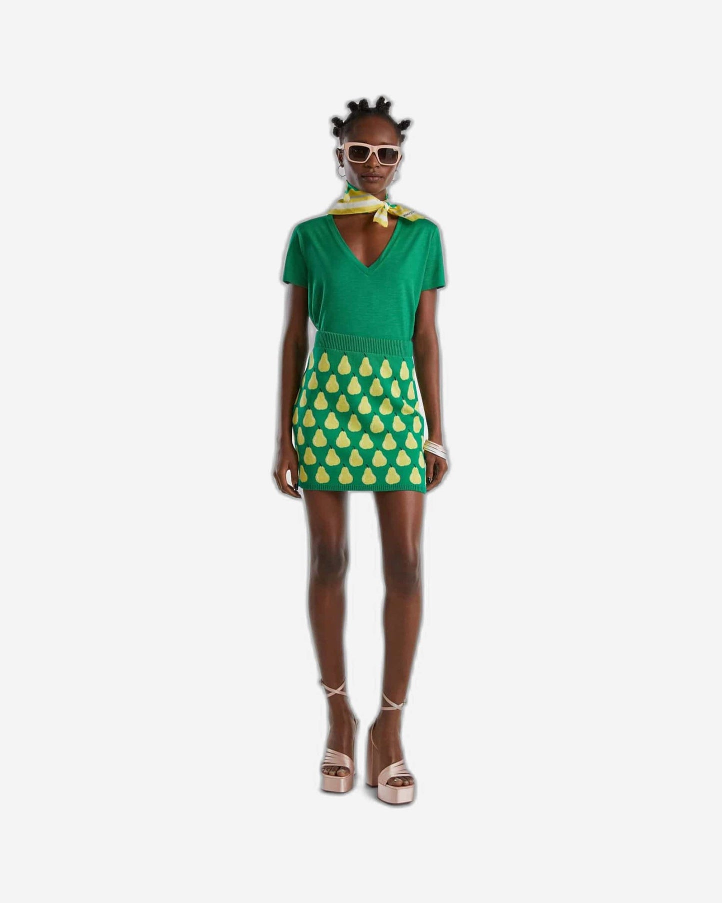 V-neck t-shirt in sustainable viscose