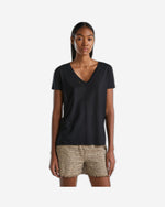 V-neck t-shirt in sustainable viscose
