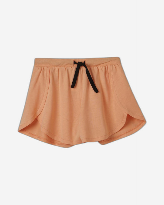 Sporty shorts with slits