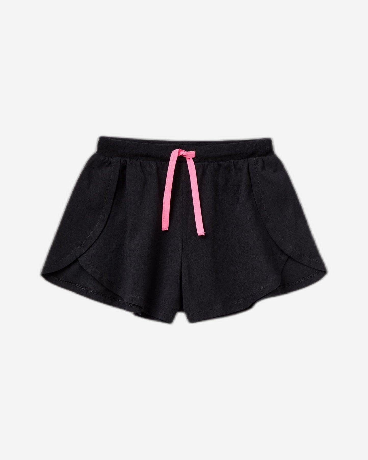 Sporty shorts with slits