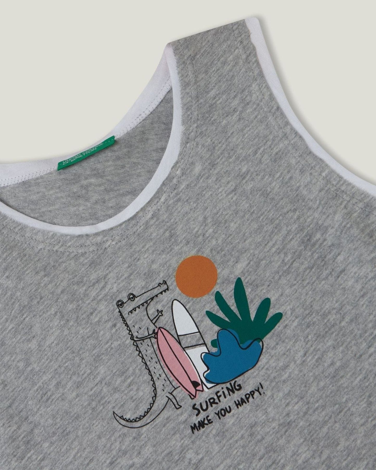 Lightweight tank top with print