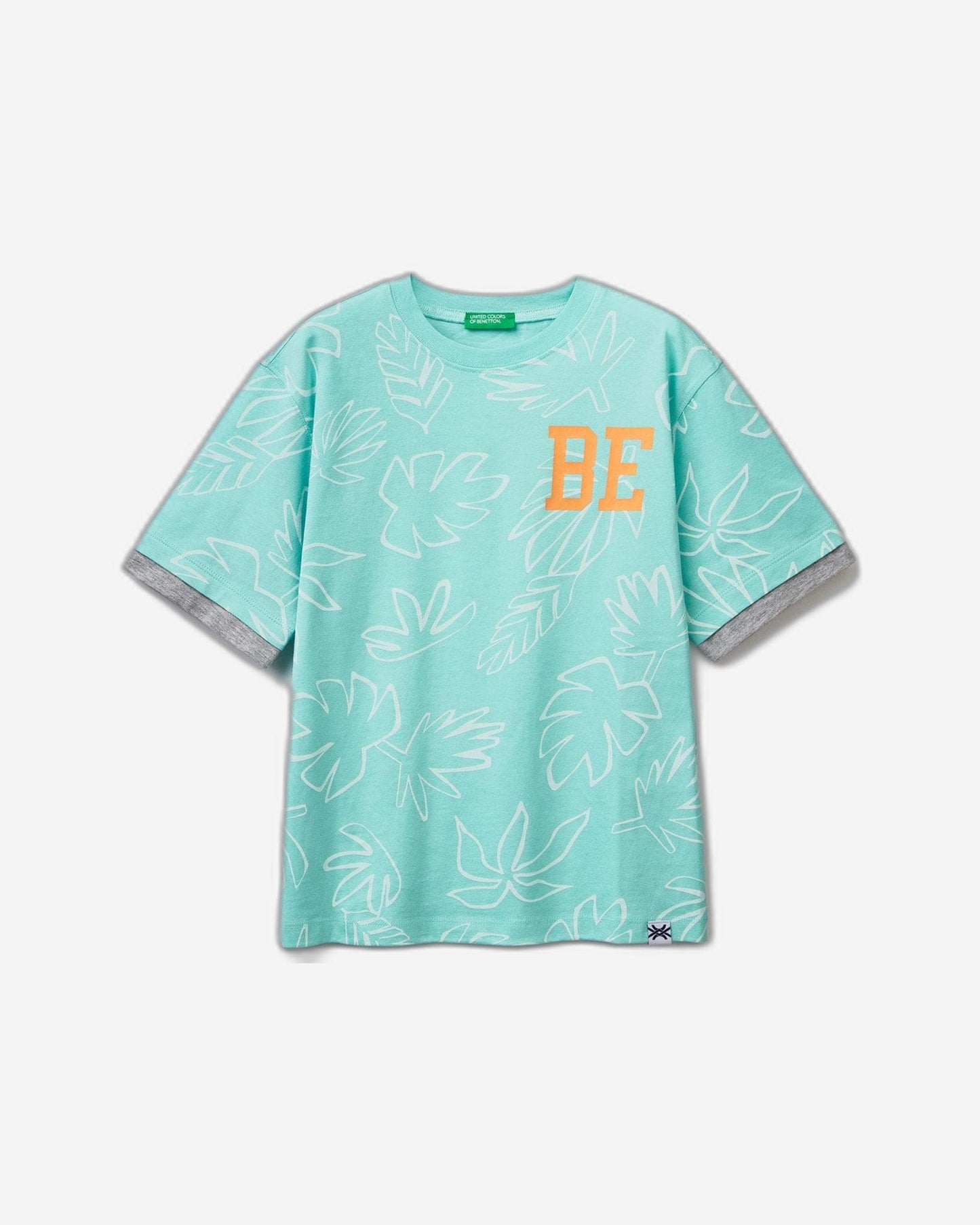 T-shirt with exotic print