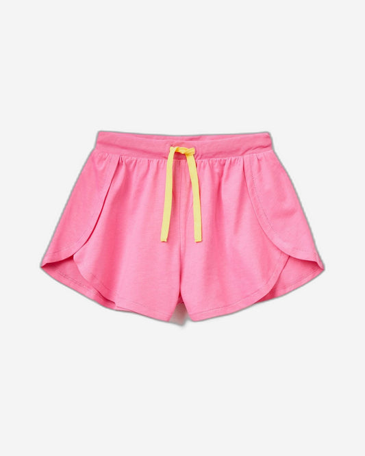 Sporty shorts with slits