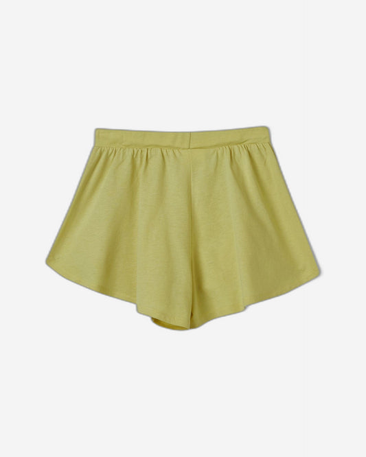 Sporty shorts with slits