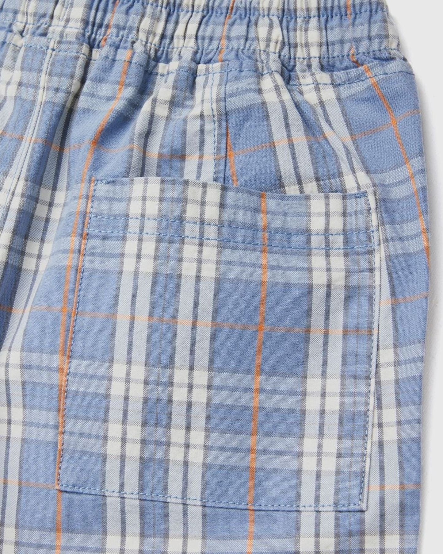 Check shorts in 100% cotton