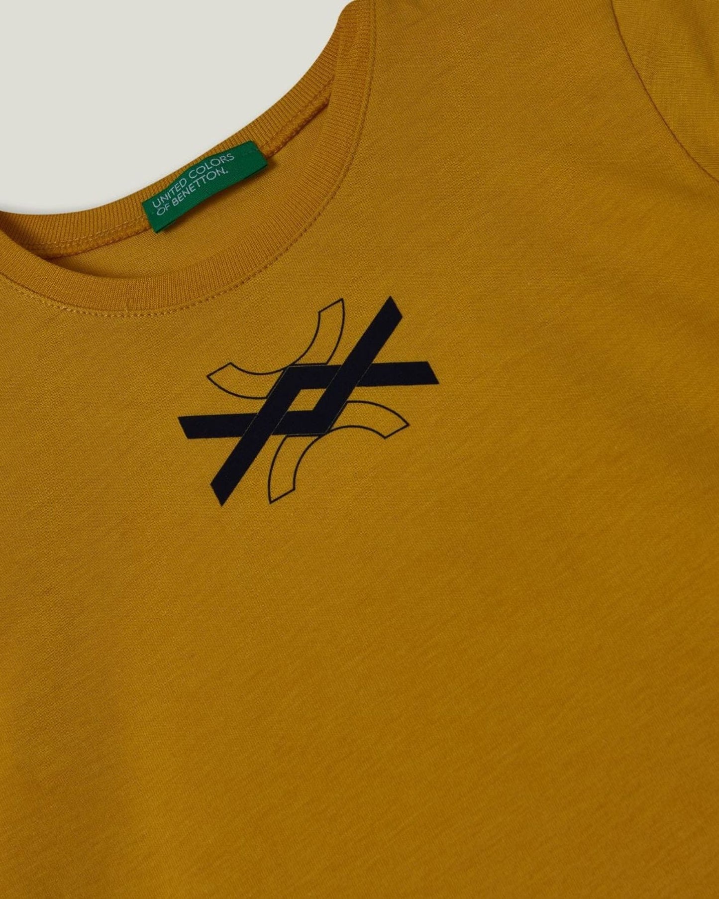 100% cotton t-shirt with logo