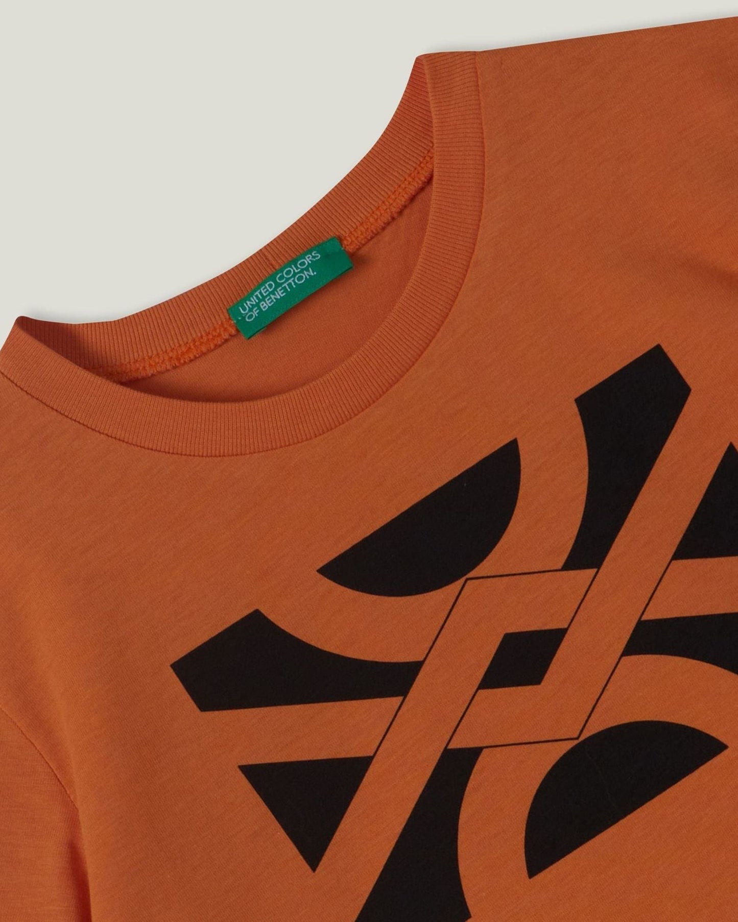 100% cotton t-shirt with logo