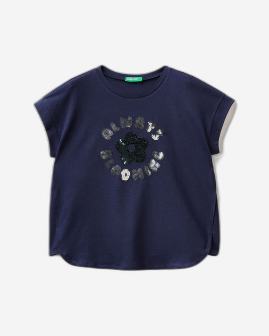 T-shirt with reversible sequins