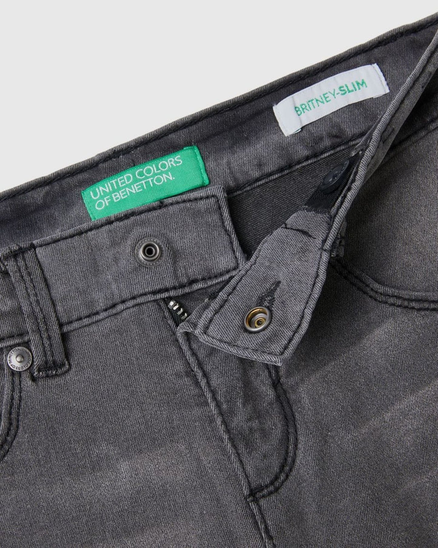 Five-pocket slim fit jeans