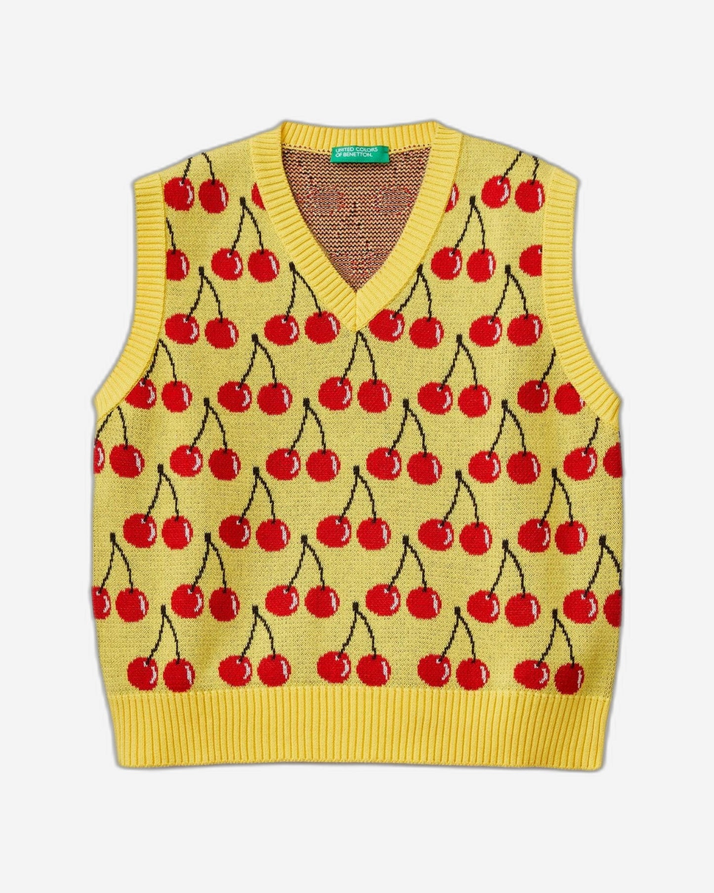 Vest with fruit pattern
