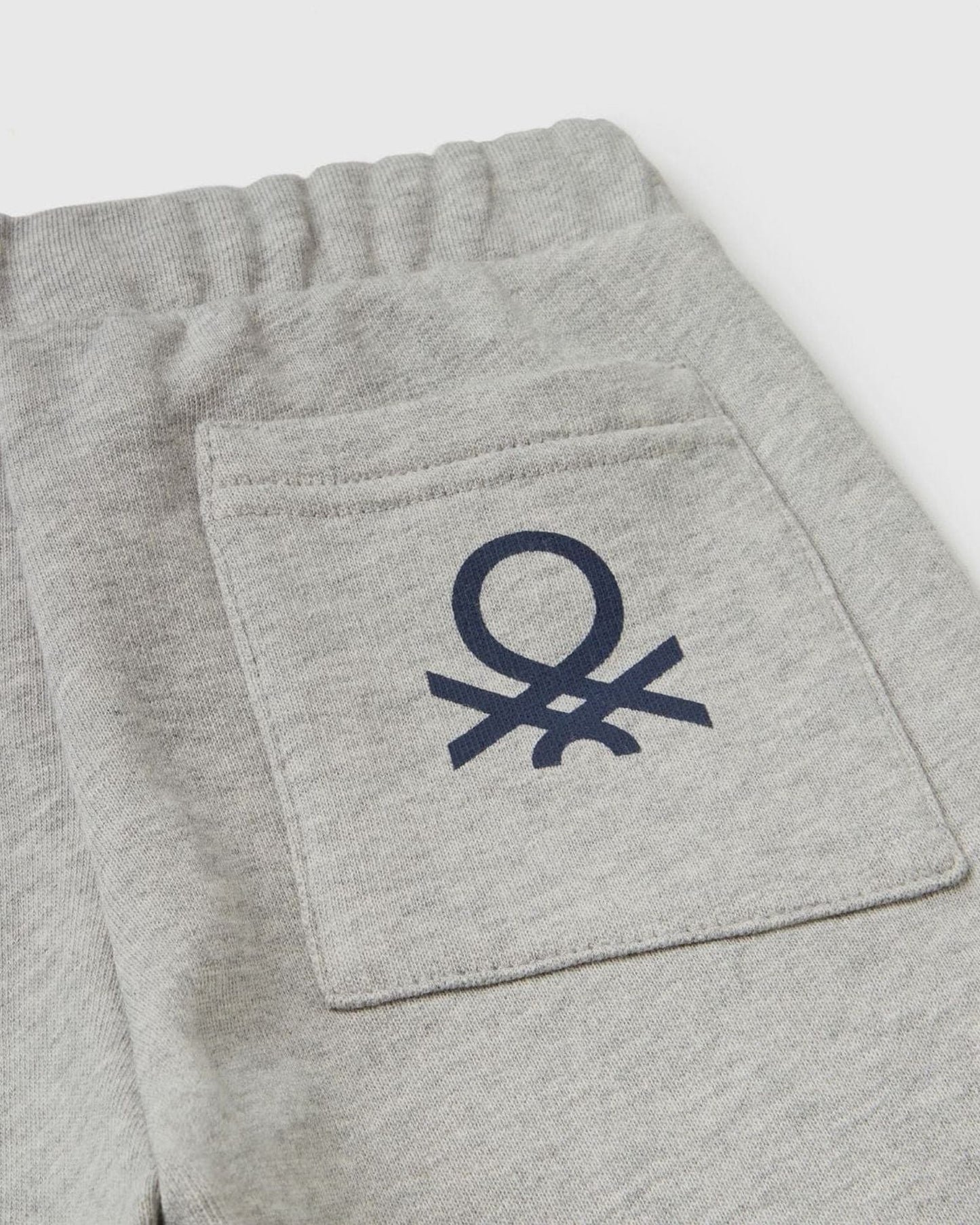 Sweatpants with pocket