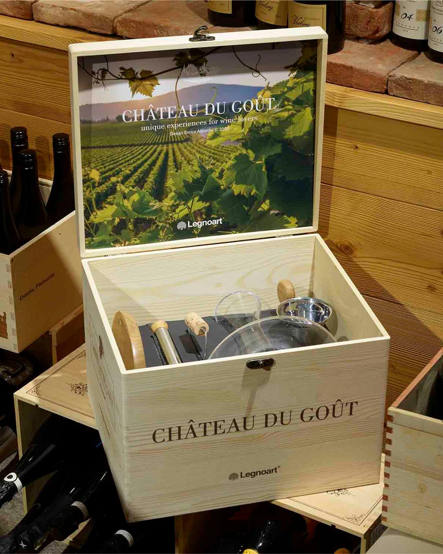 Legnoart Chateau Du Gout Decanter Set Crystal & Oak,Dying Stand,Funnel,Cork Holder,Wooden Crate