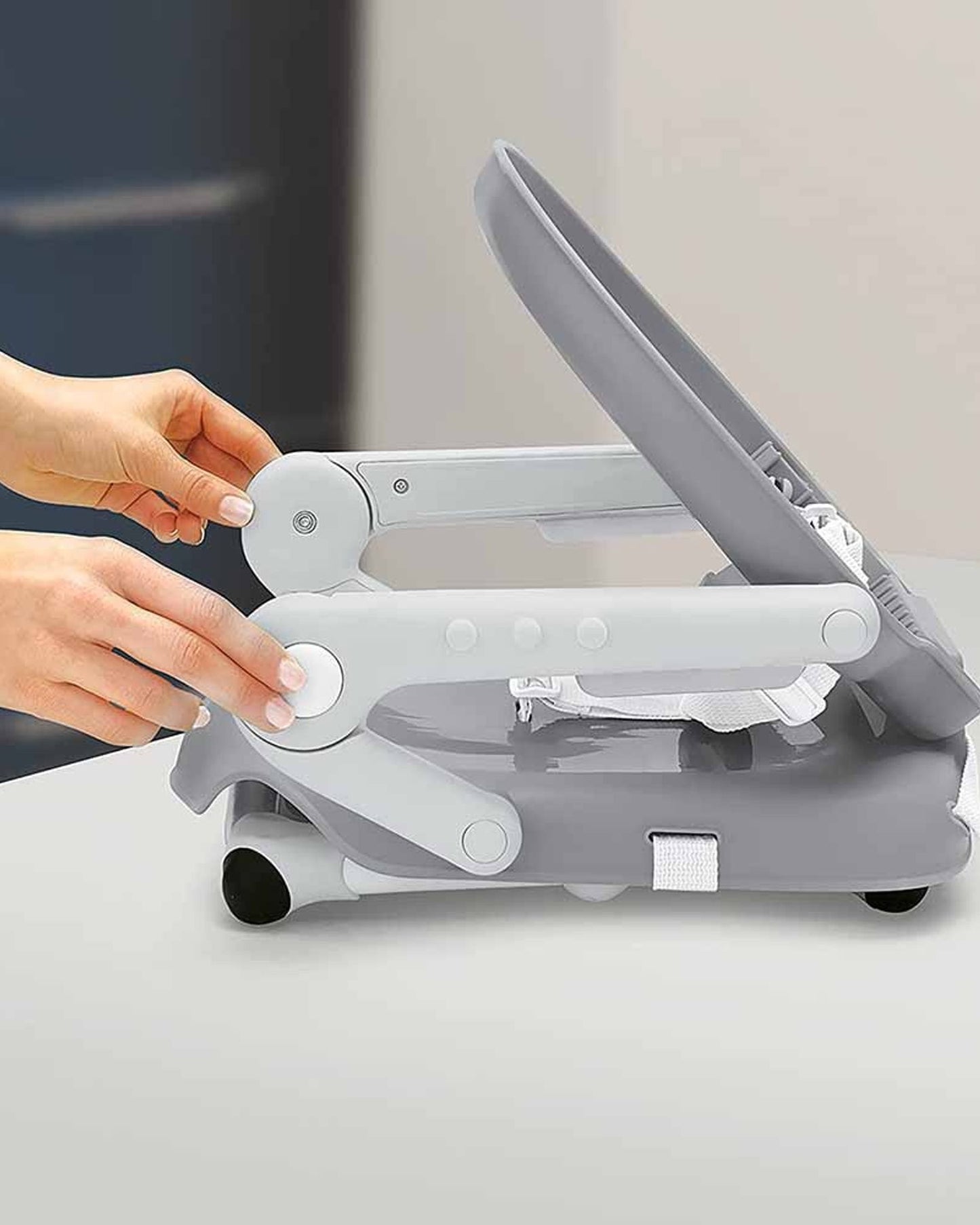 POCKET SNACK BOOSTER SEAT DARK GREY