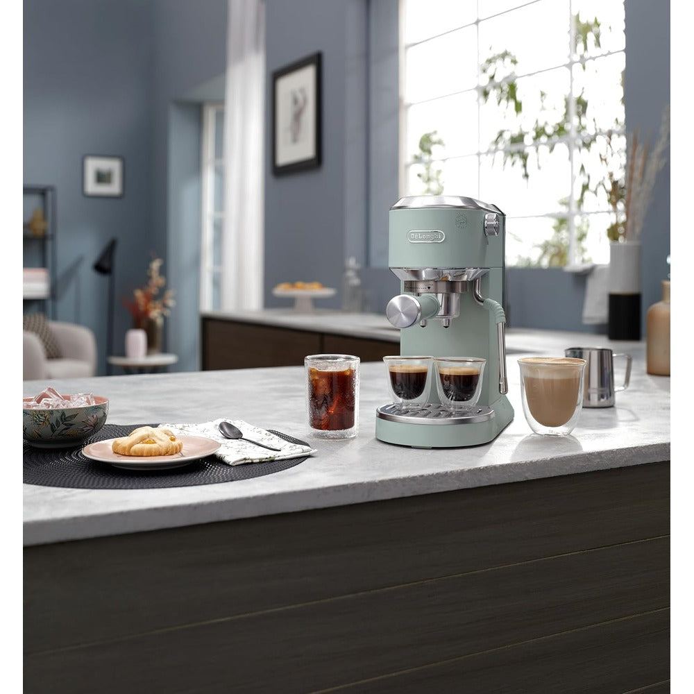 De'Longhi Dedica Style Pump Espresso EC890.GR