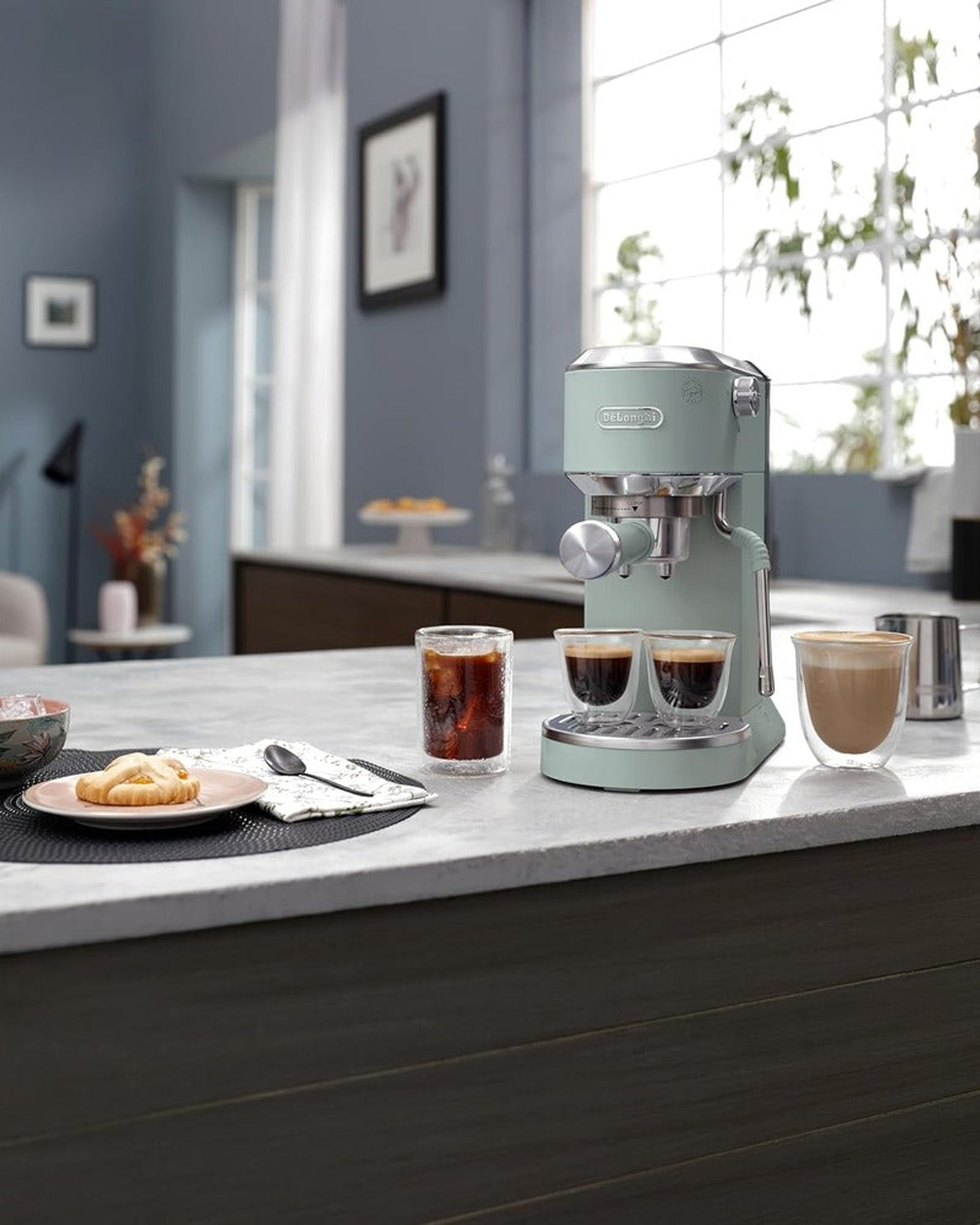 De'Longhi Dedica Style Pump Espresso