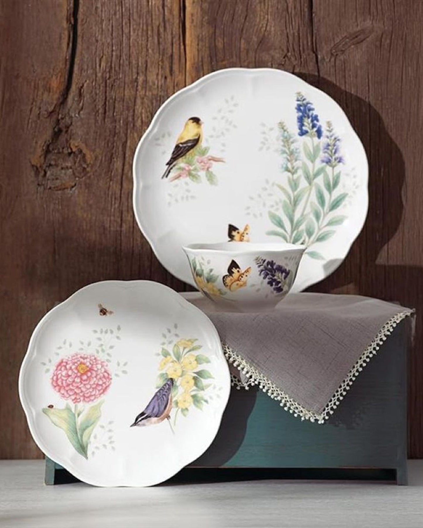 Lenox Butterfly Meadow Flutter 12Pcs Dinner Set - 883319