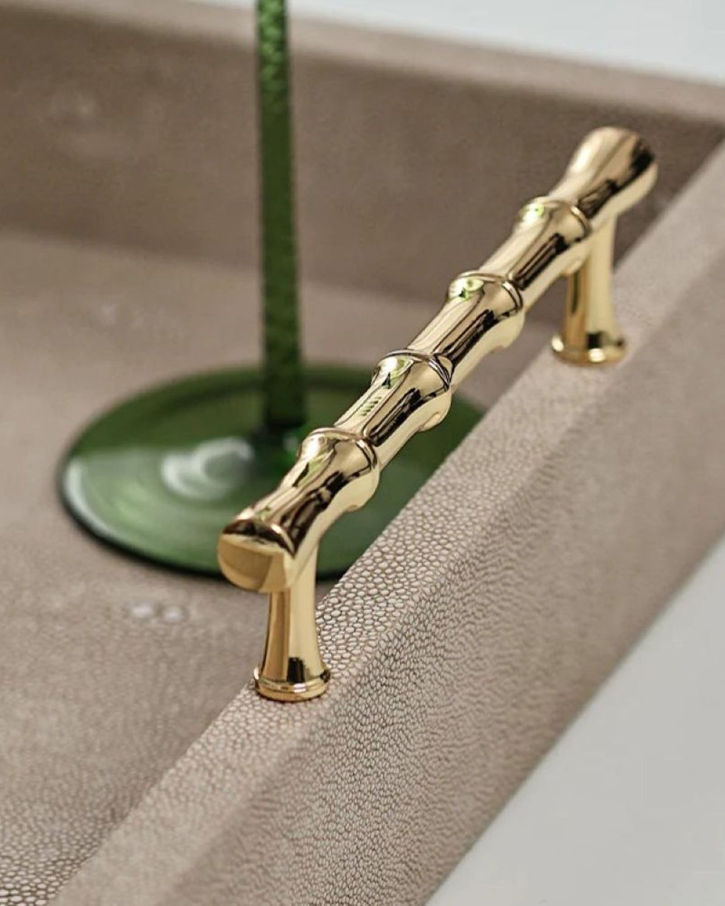 Winko Beige Tone Shagreen Tray W/Bamboo Handle 40.5X30.3Cm - T-096-1094T-X40