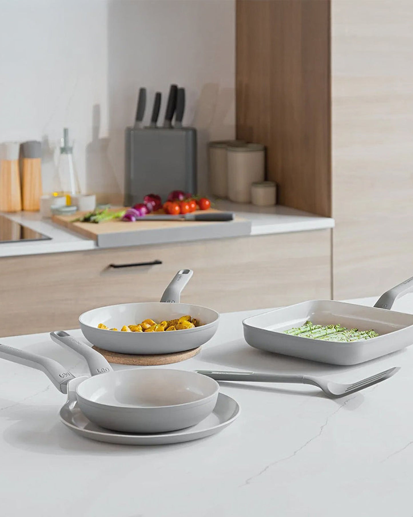 Berghoff 4-PC FRYING PAN SET + SLOTTER TURNER